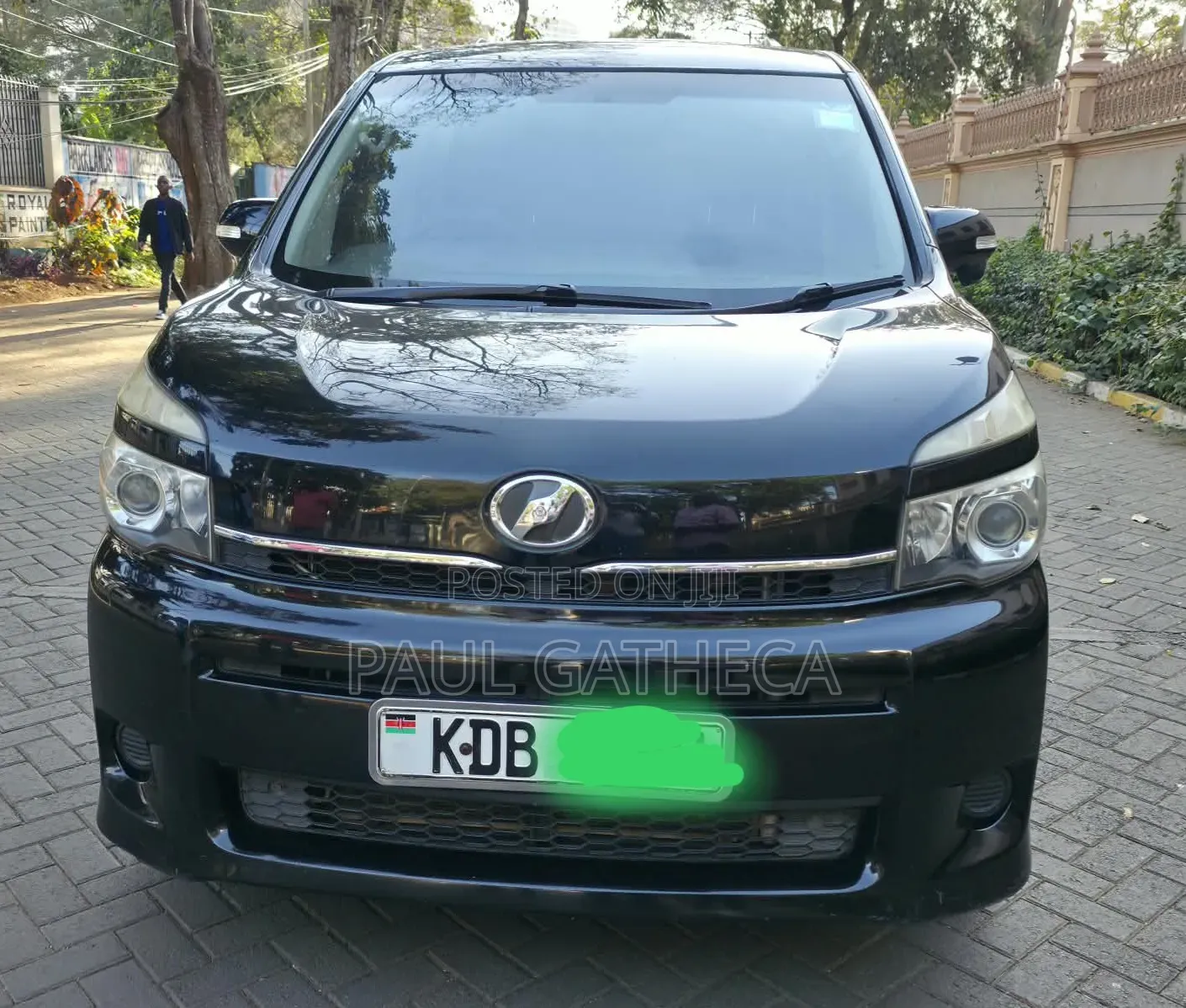 Toyota Voxy 2014 Black