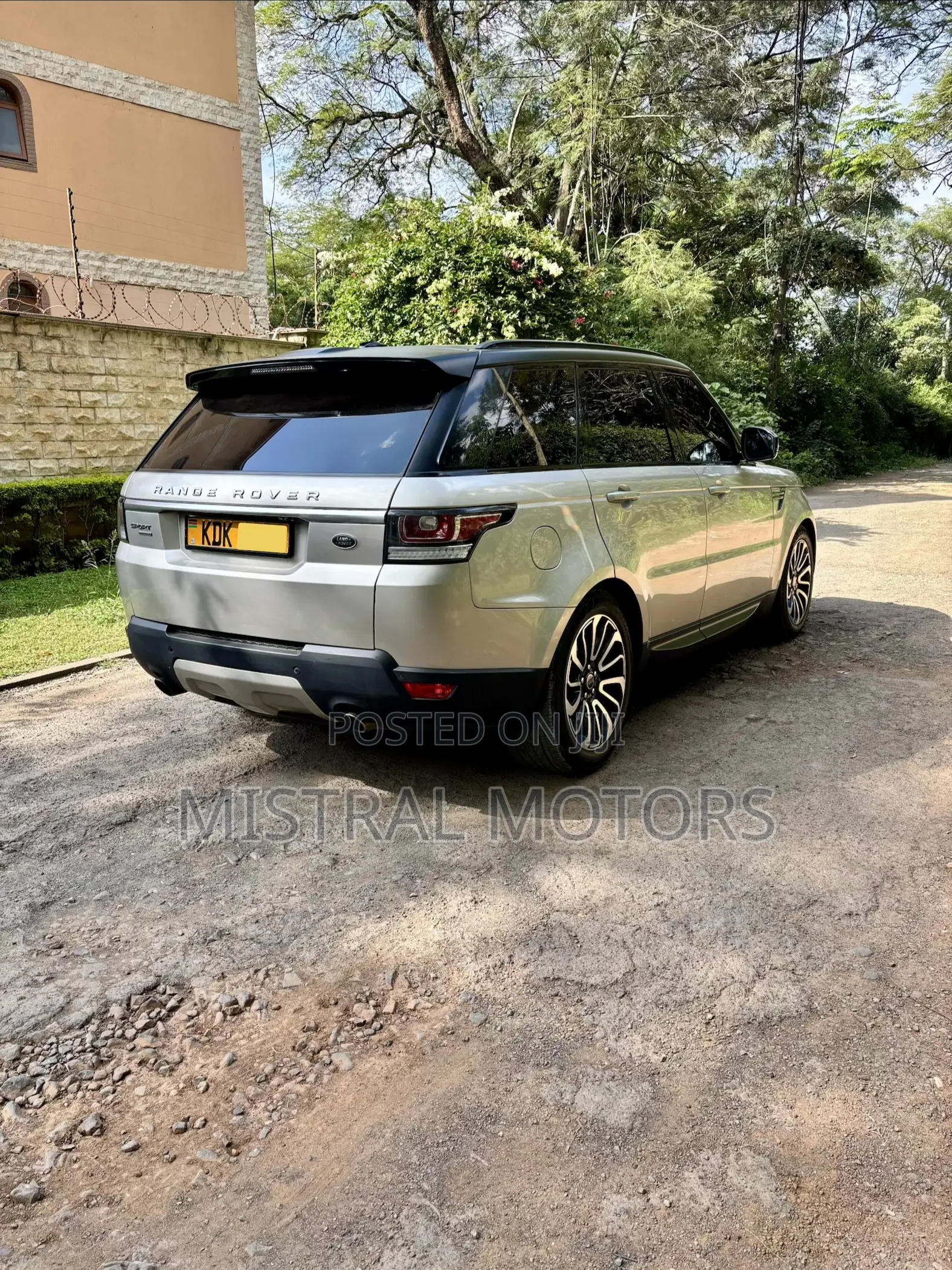 Land Rover Range Rover Sport HSE 4x4 (3.0L 6cyl 8A) 2016 Beige