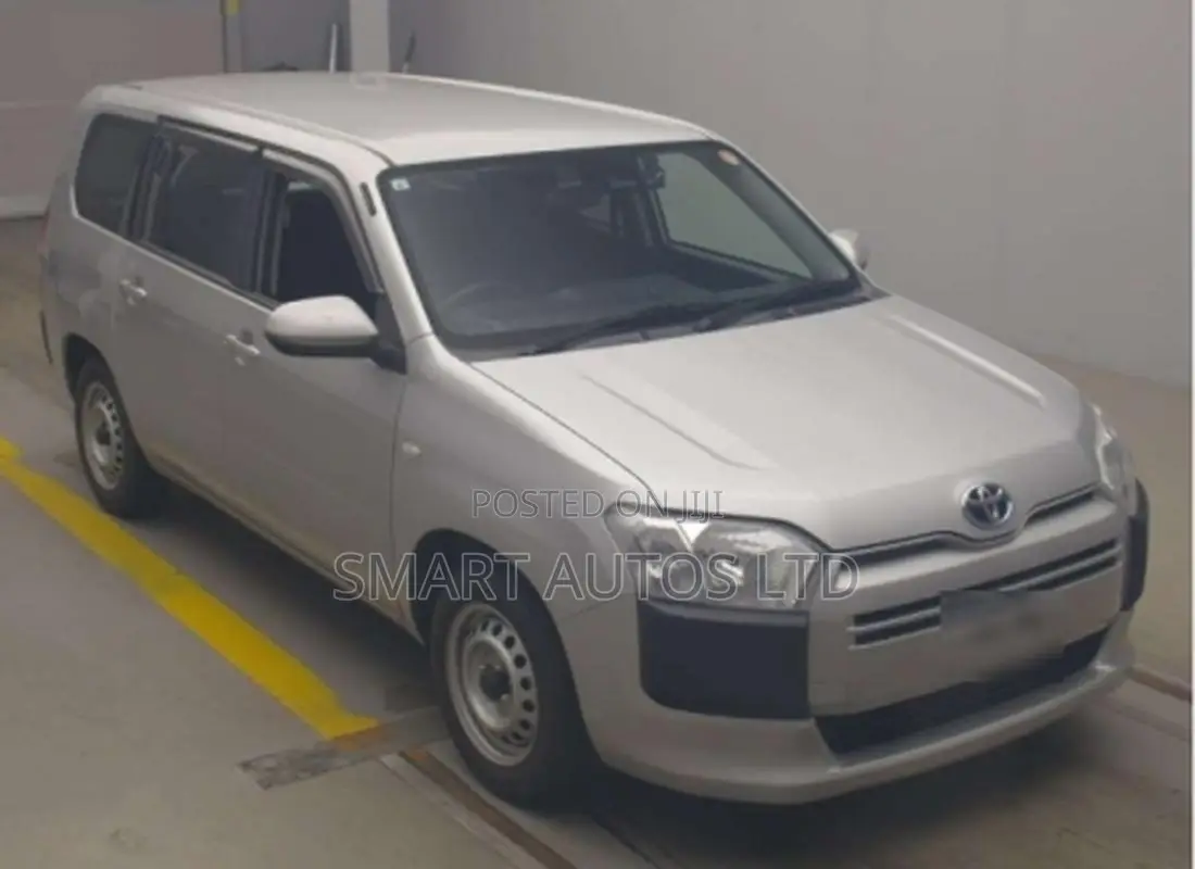 Toyota Probox 1.5 Hybrid DX 2021