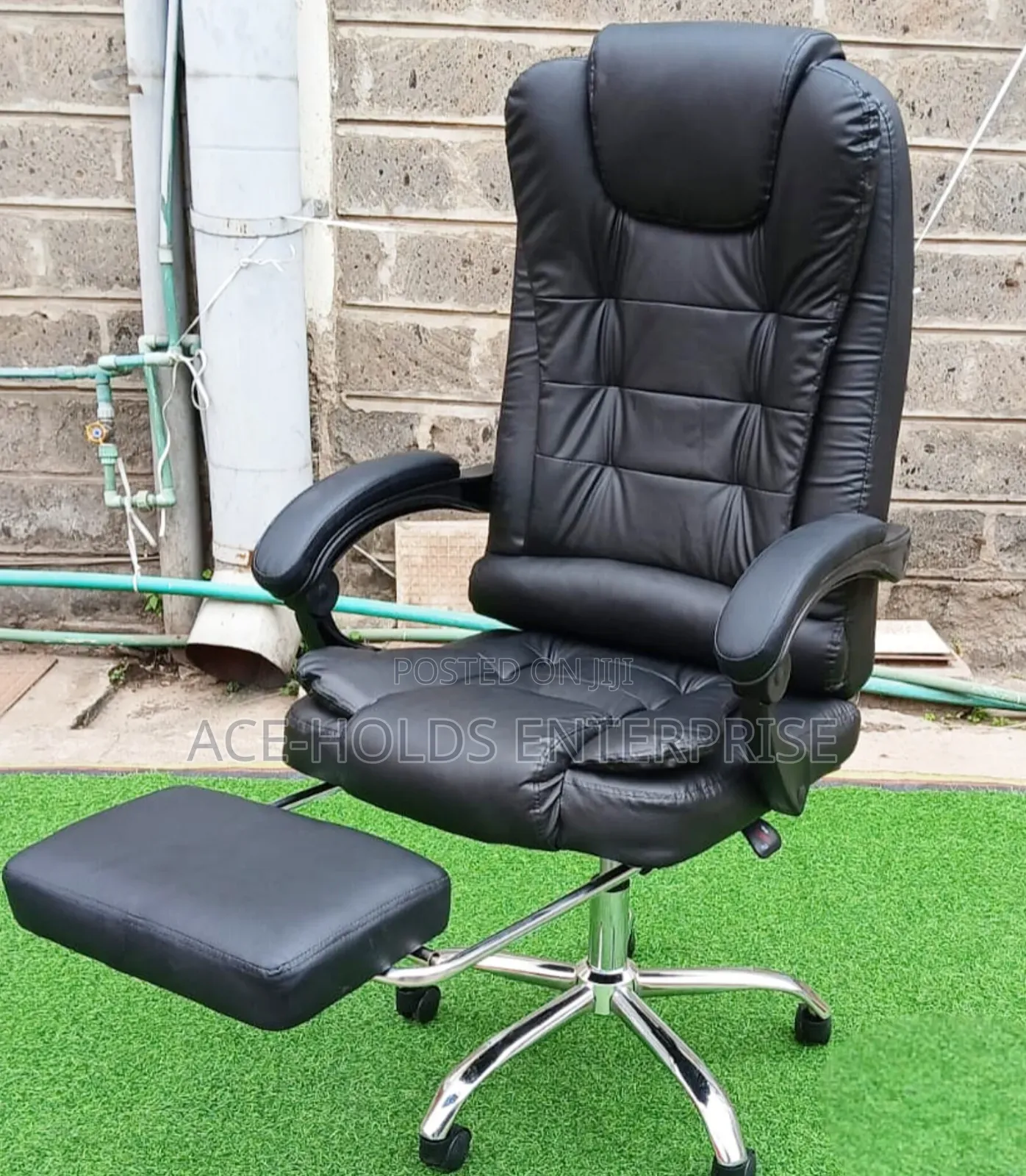 Managerial Boss Executive Office Chair With Footrest – Premium Comfort
