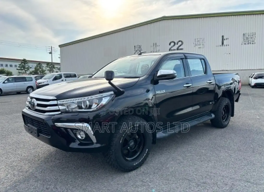 Toyota Hilux Revo Double Cab Deisel 2.4 AWD 2020 Black