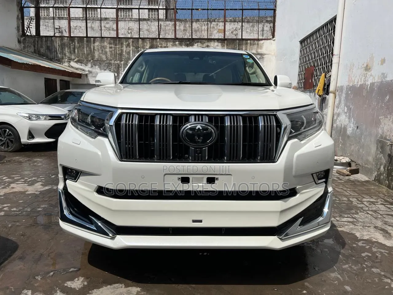 Toyota Land Cruiser Prado 2020 White