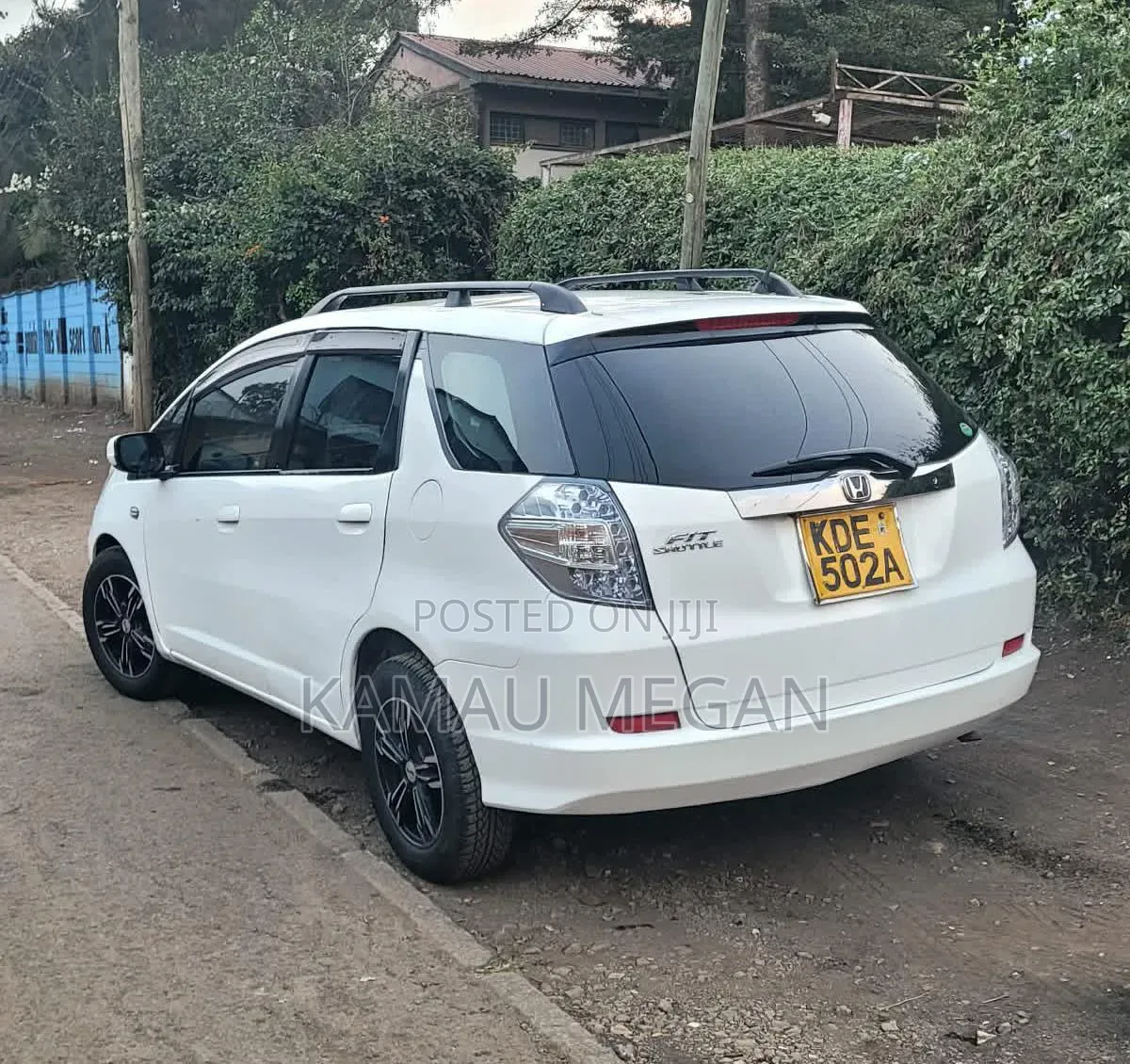 Honda Fit Shuttle 2014 Off white