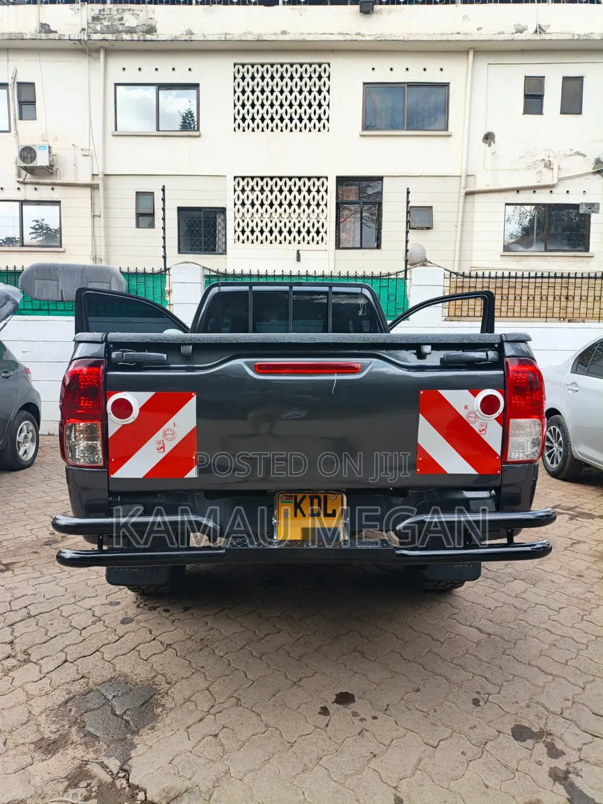 Toyota Hilux 2020 Gray