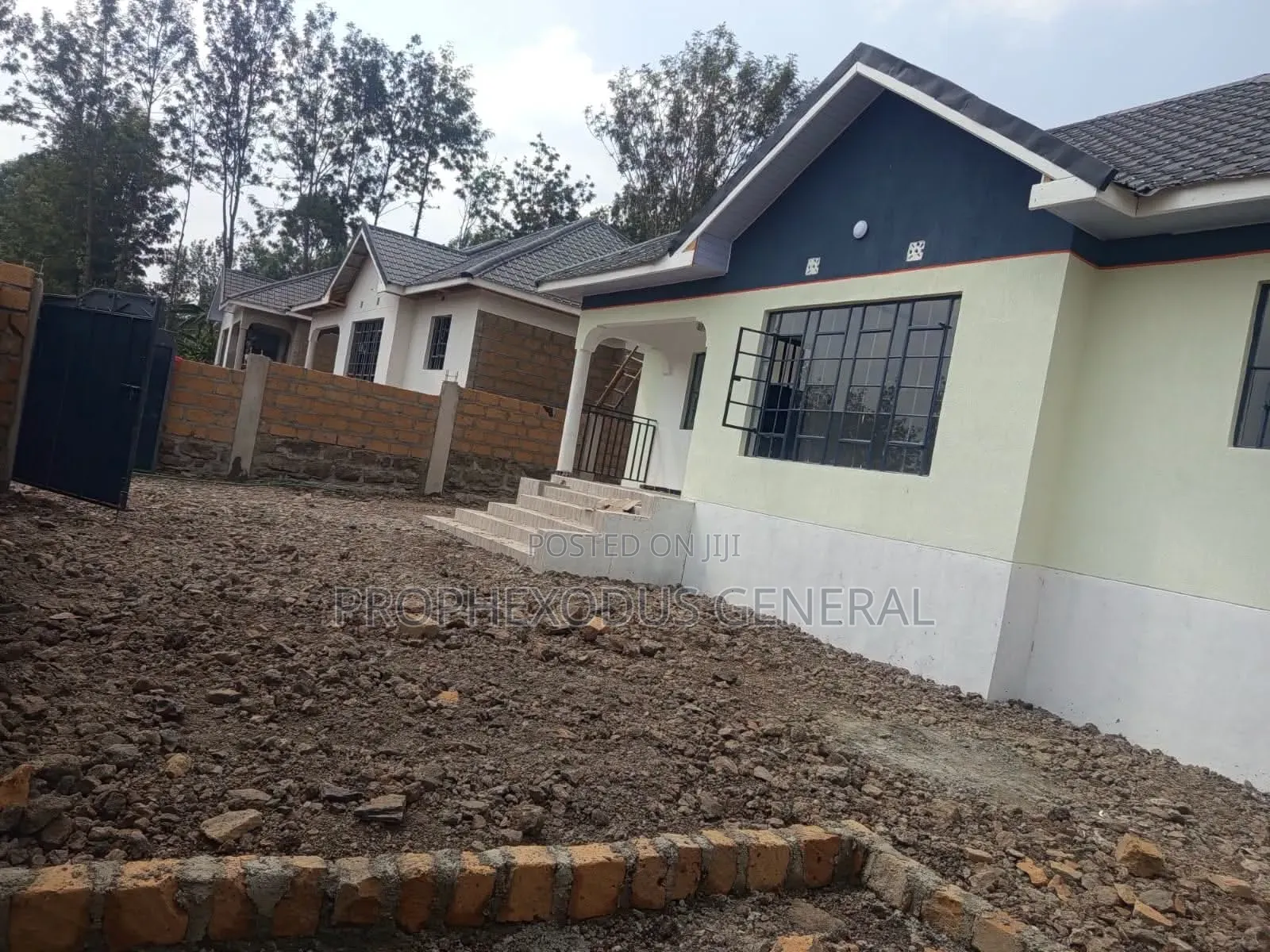 3bdrm Bungalow in Matasia for sale