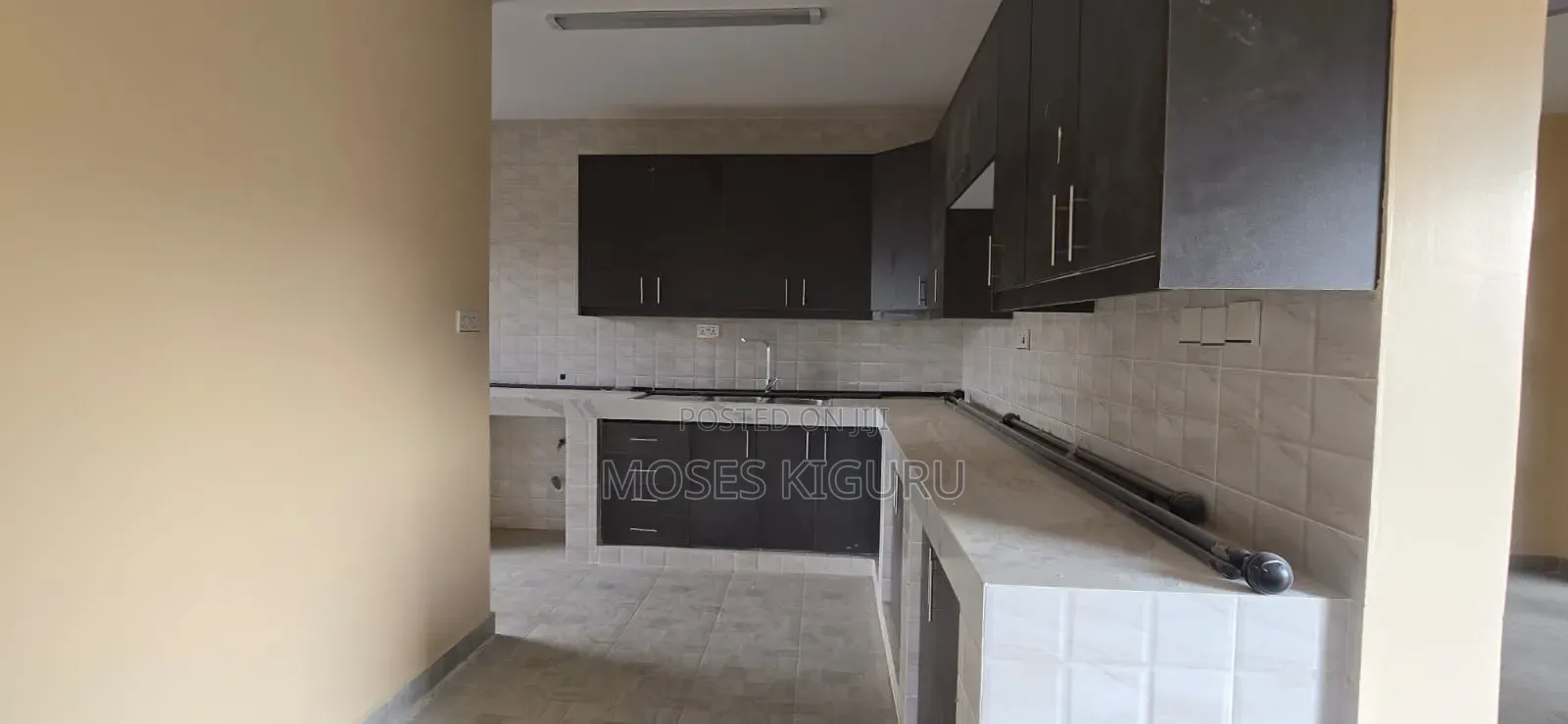 5bdrm Maisonette in Varsity Estate, Kamakis for rent