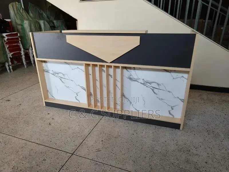 2M Reception Desk
