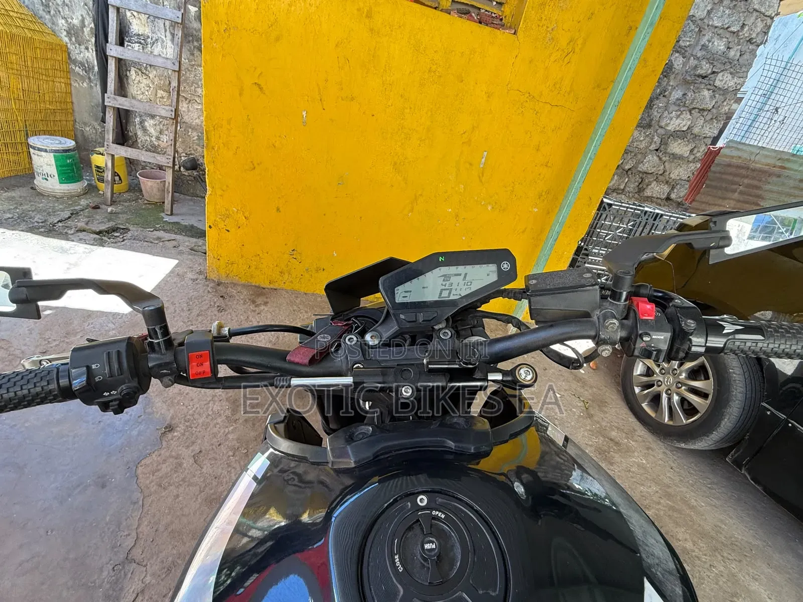 Yamaha 2016 Black