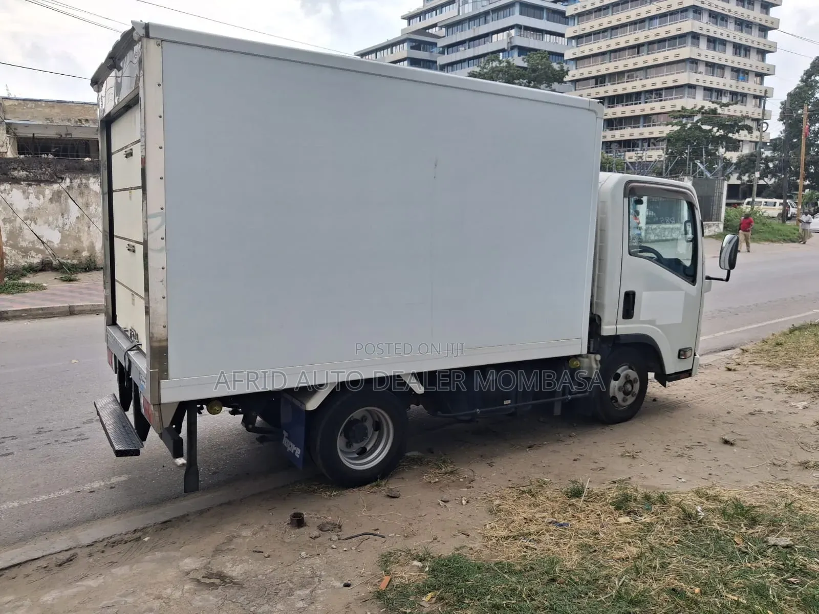 Isuzu Elf 2019 3tonnes Refer Body