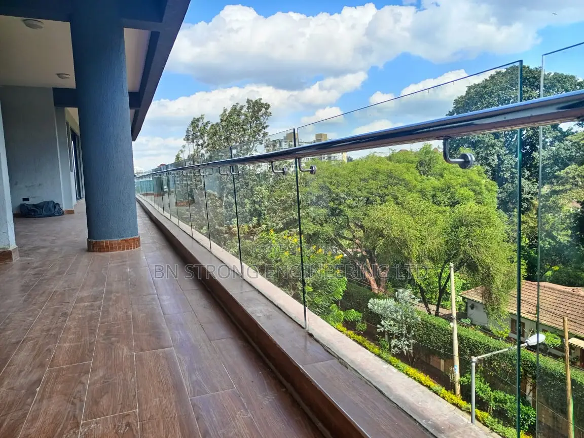 Glass Railings & Balustrades