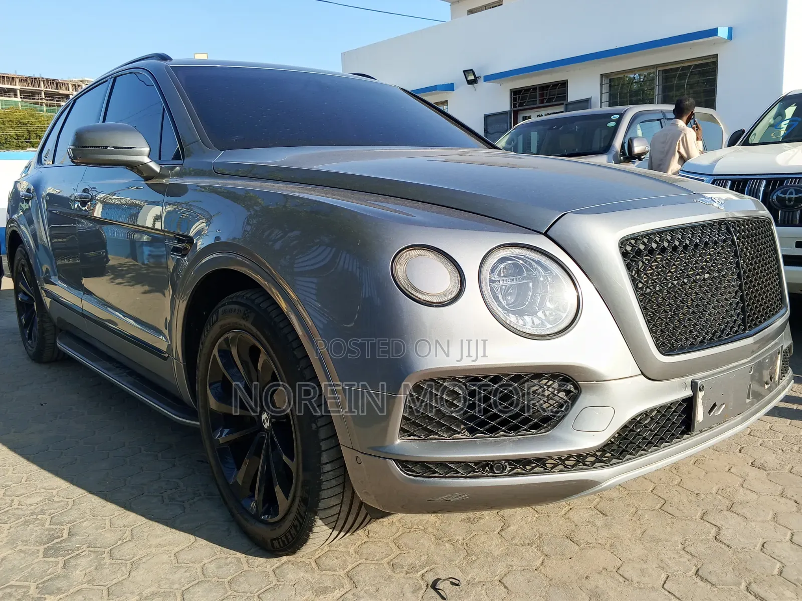 Bentley Bentayga 2017 Silver