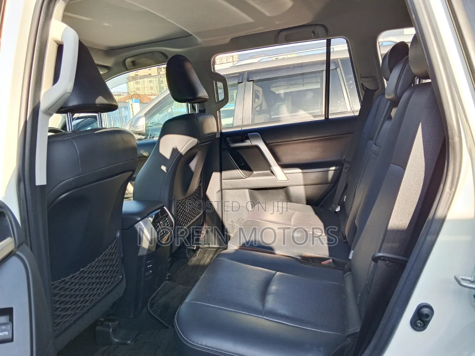 Toyota Land Cruiser Prado 2019 White