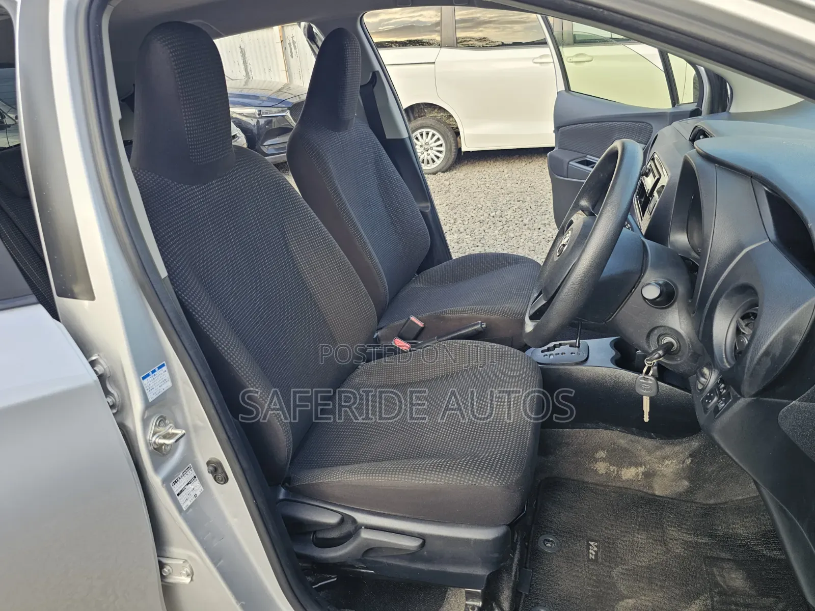 Toyota Vitz 2019 Silver