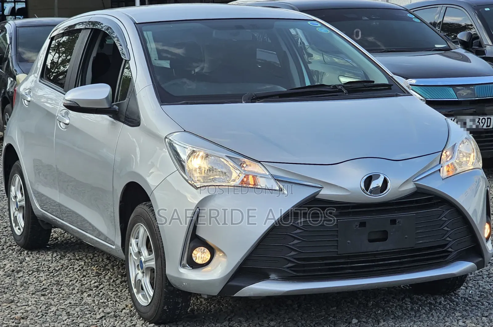 Toyota Vitz 2019 Silver