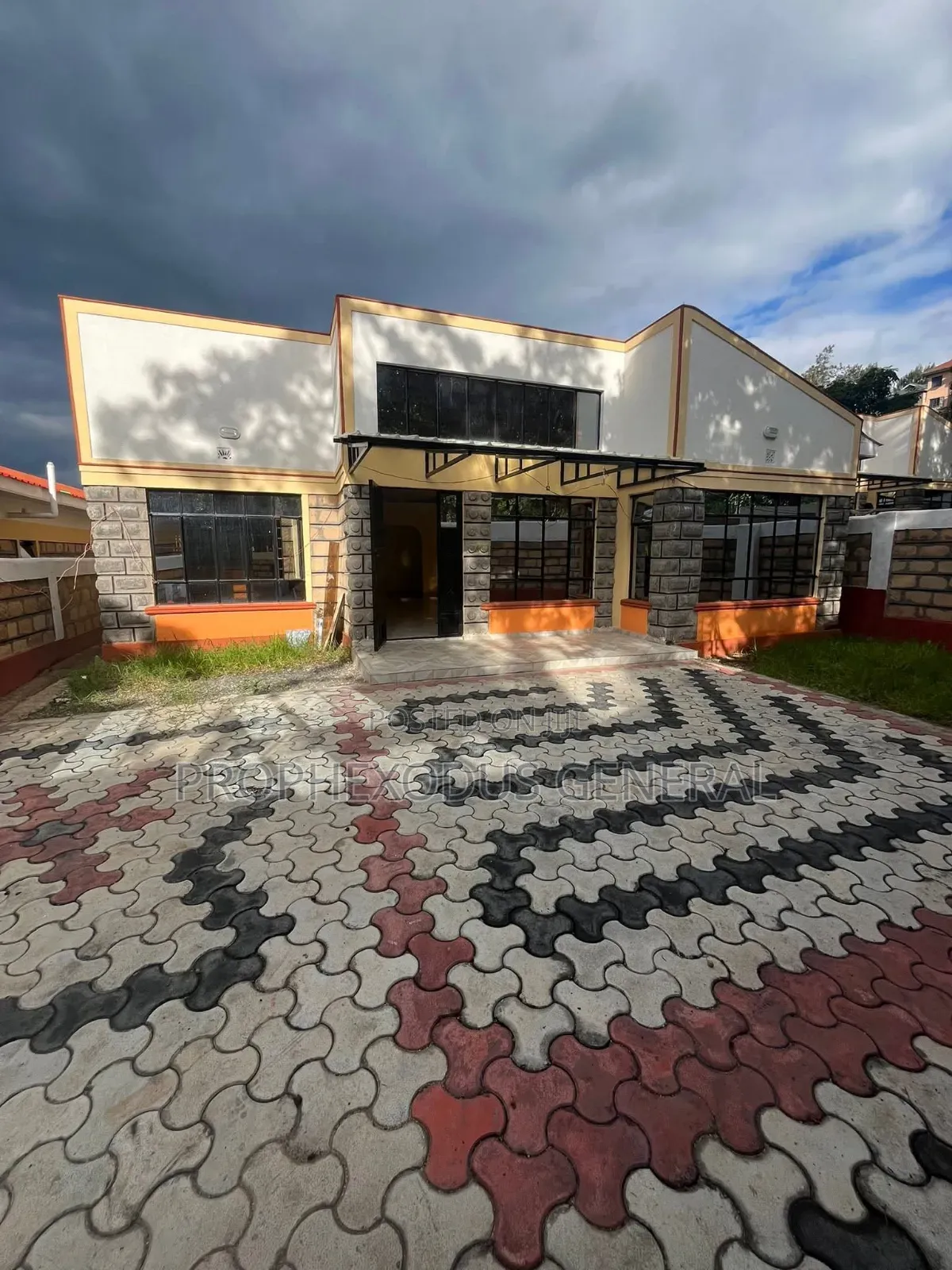 3bdrm Bungalow in Matasia for sale