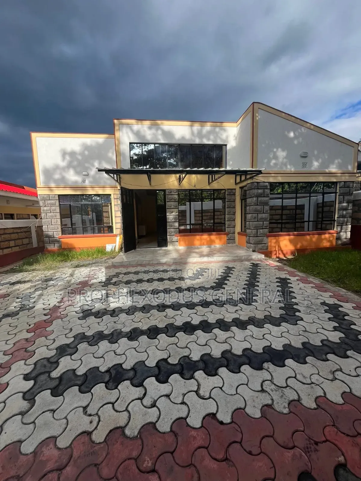 3bdrm Bungalow in Matasia for sale