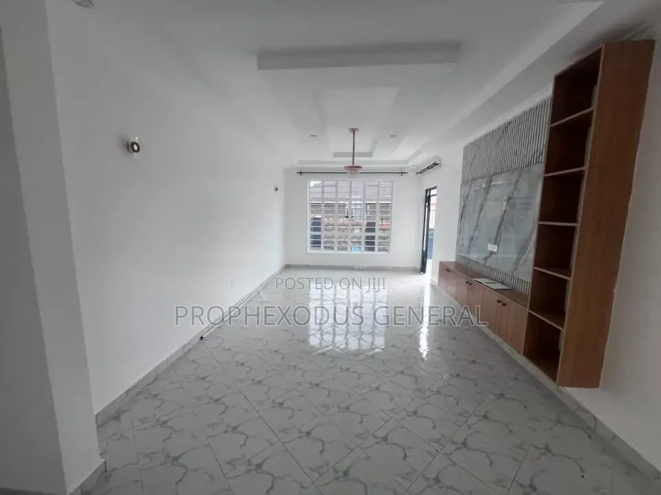 3bdrm Bungalow in Oluulua for sale