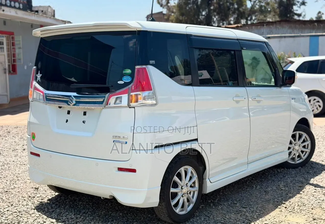Suzuki Solio 2019 White