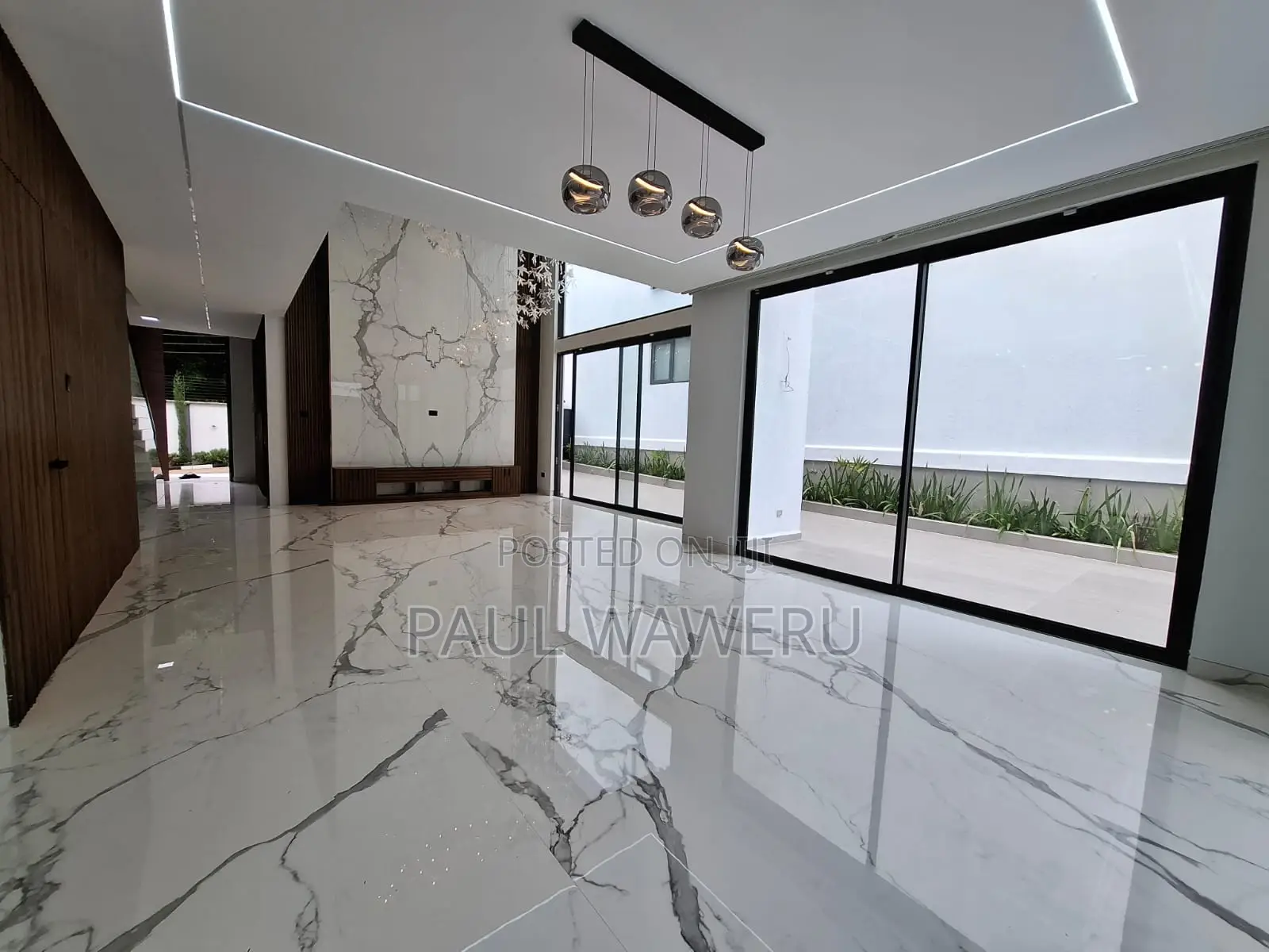 6bdrm Villa in Maziwa for sale