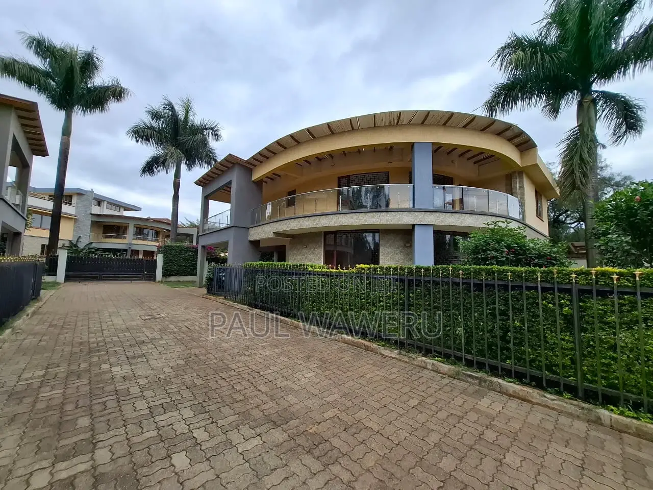 5bdrm Townhouse/Terrace in Maziwa for sale