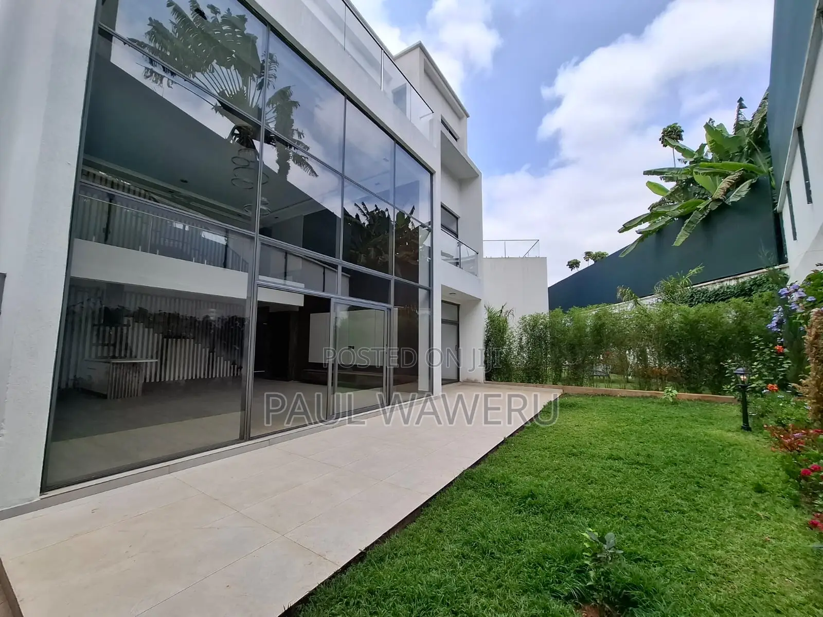 5bdrm Villa in Maziwa for sale