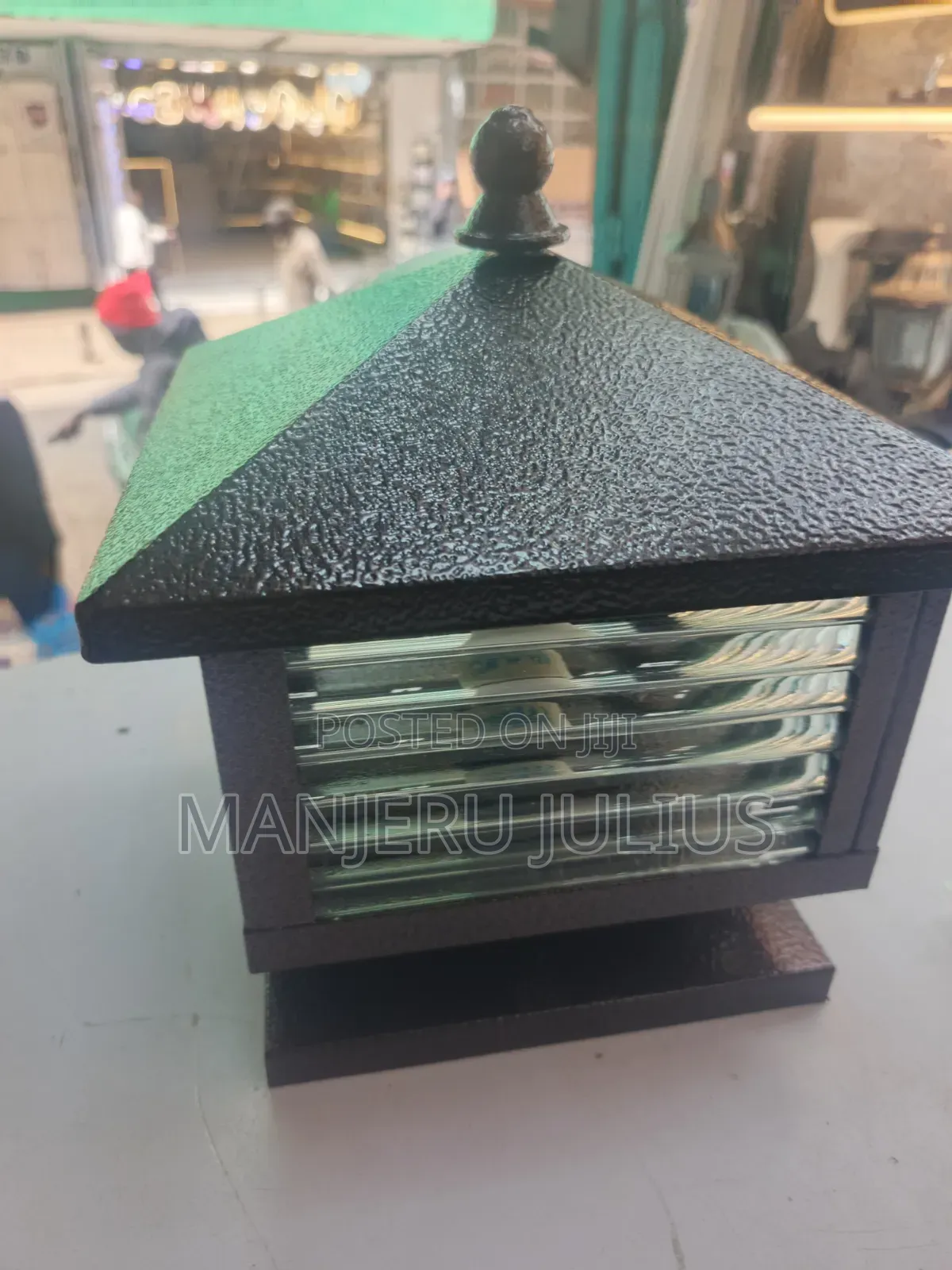 AC Top-Pilar Lamp