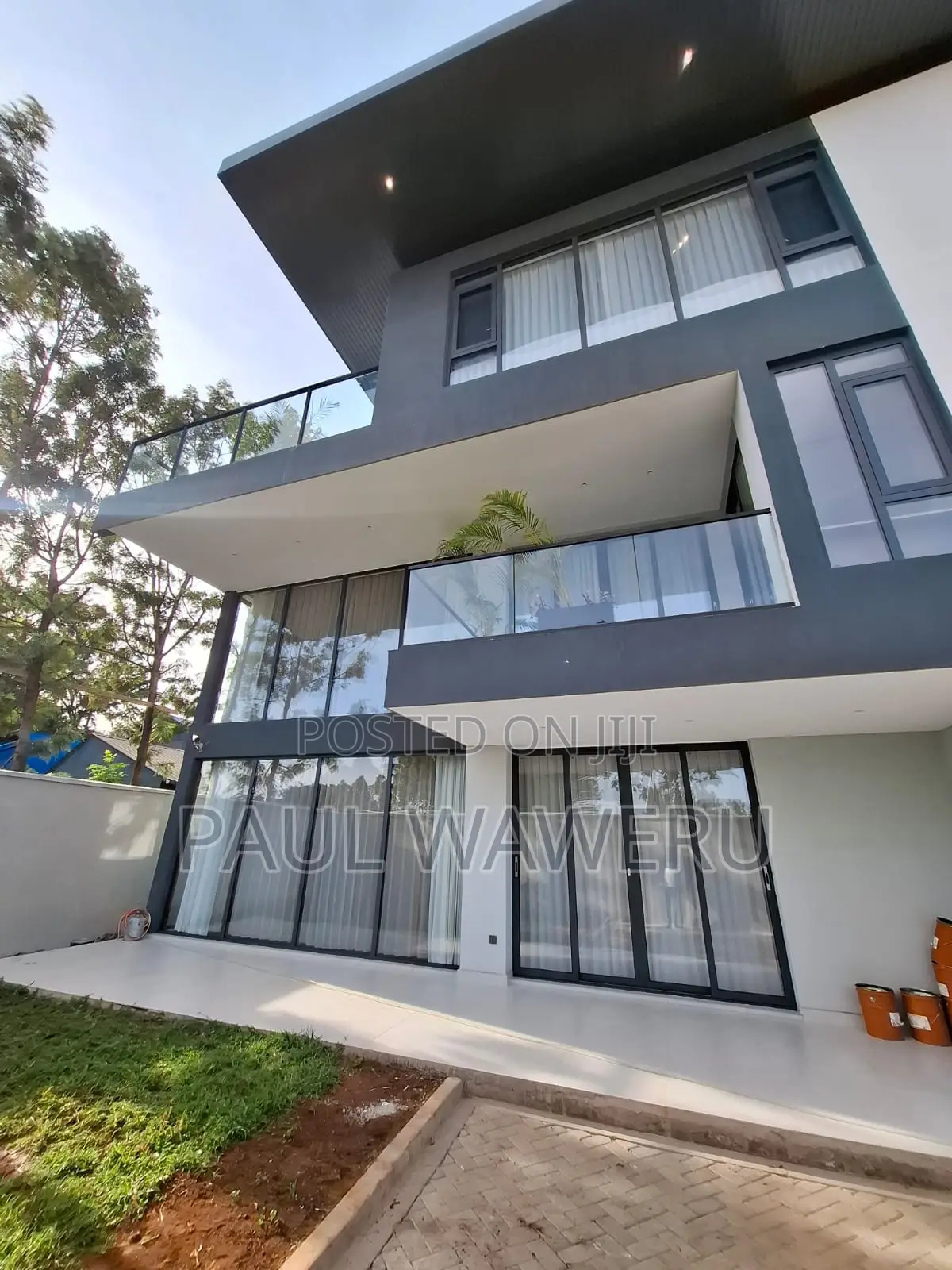 6bdrm Villa in Maziwa for sale