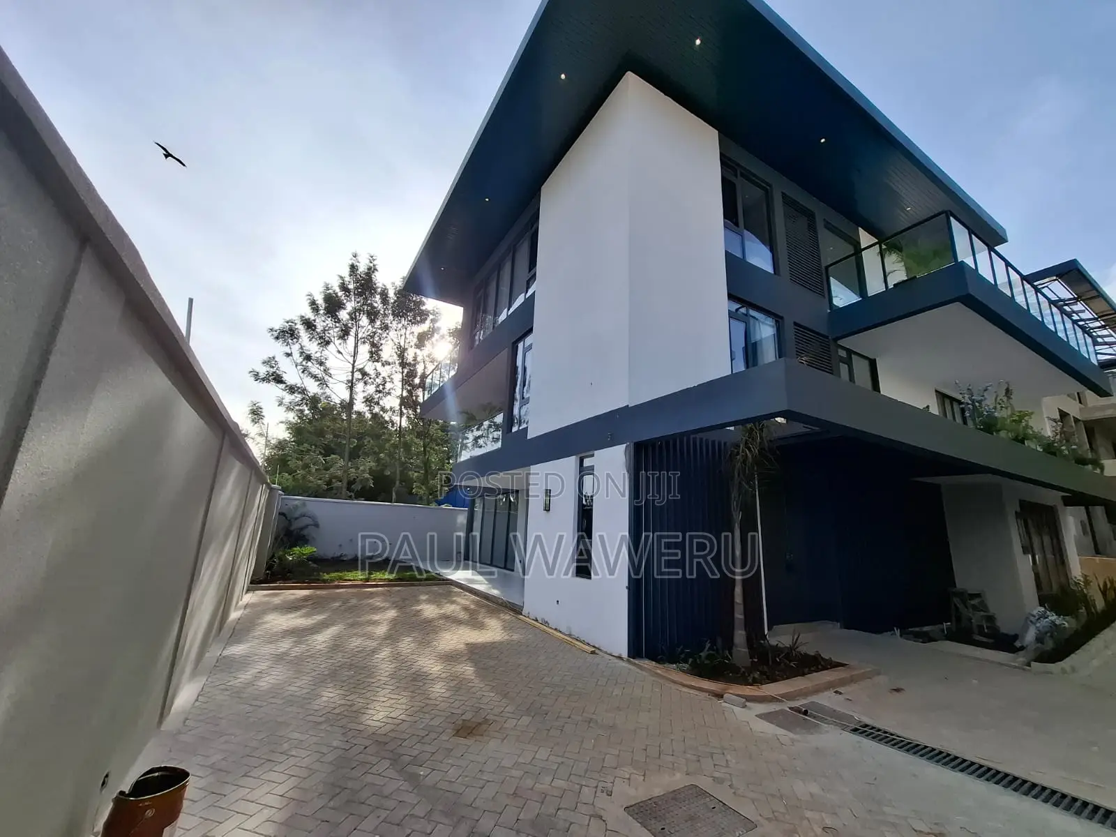 6bdrm Villa in Maziwa for sale