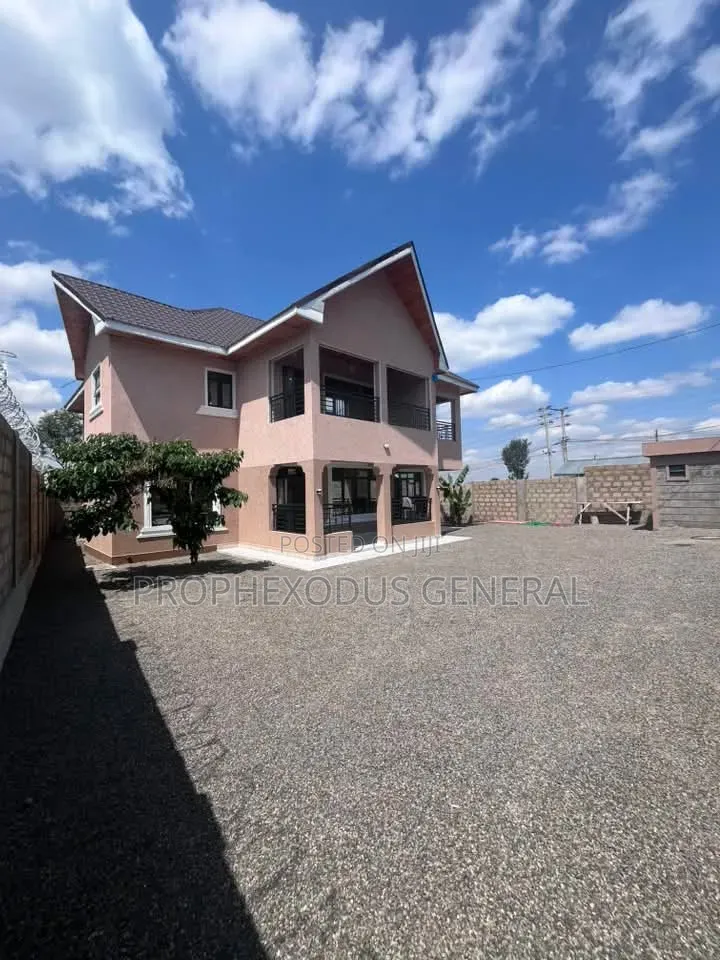 4bdrm Maisonette in Nkoroi for sale