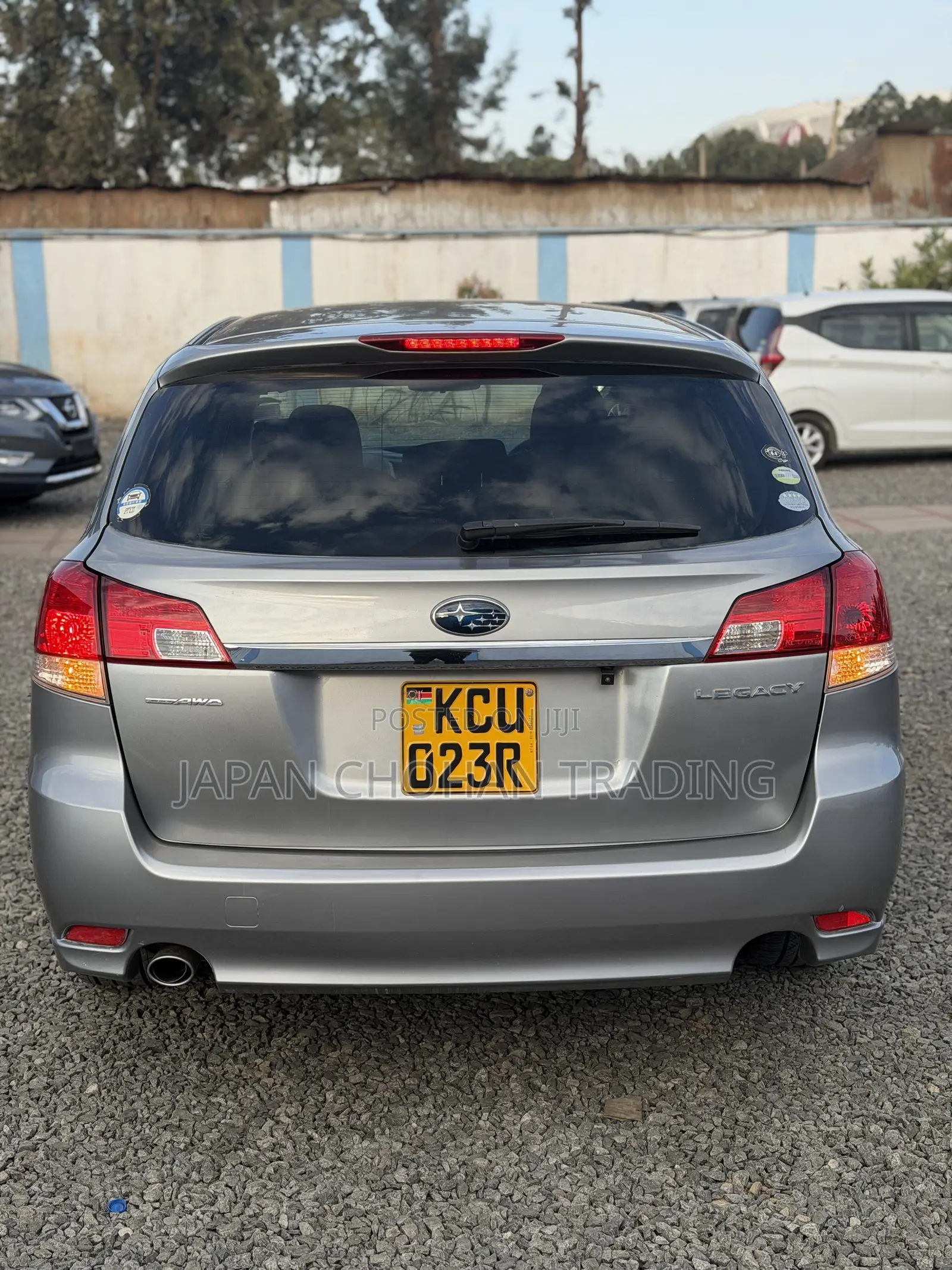 Subaru Legacy 2011 Silver
