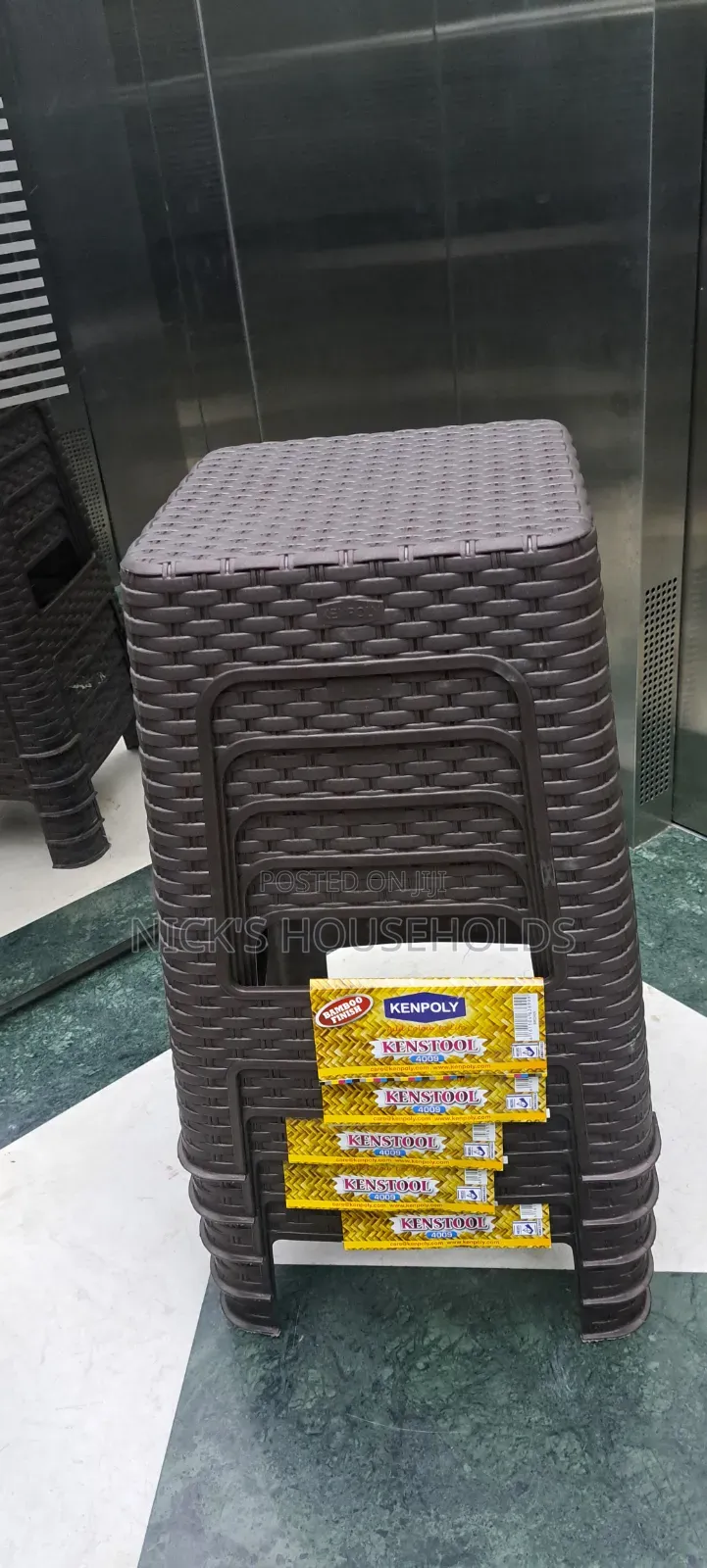 Brown Plastic Stool, Quality Stools