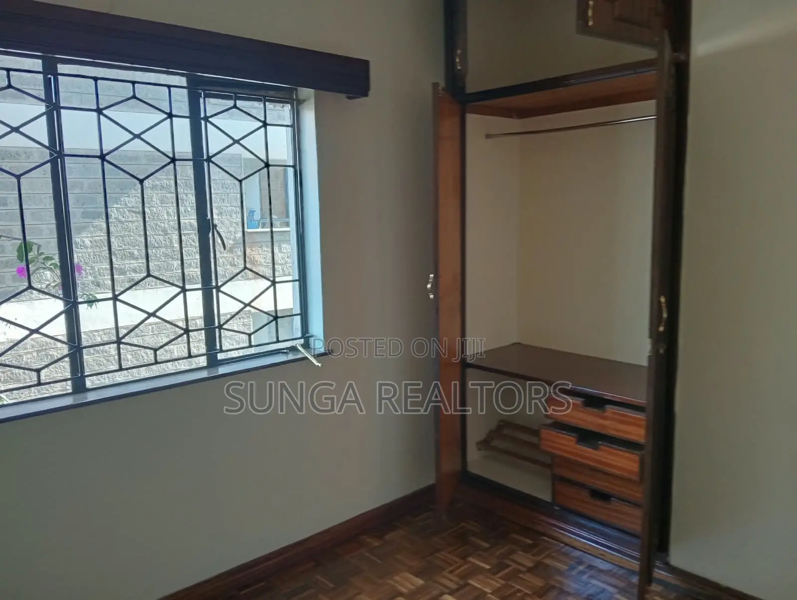 3bdrm Apartment in Raphta Road Area for rent
