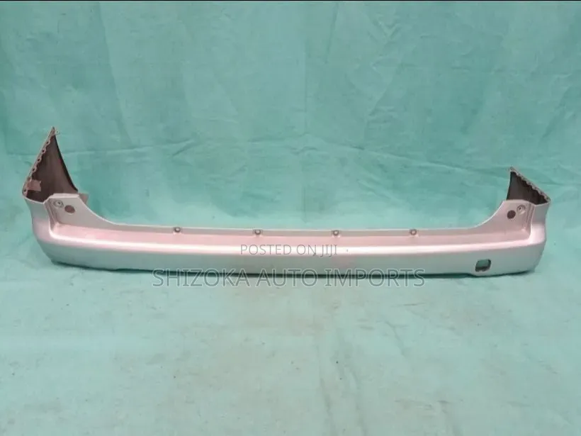 R Bumper Assy Mitsubishi Delica D:3  2011