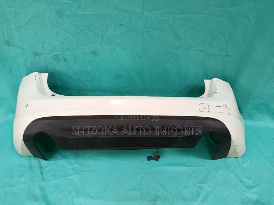 R Bumper Assy Volvo V60  2012