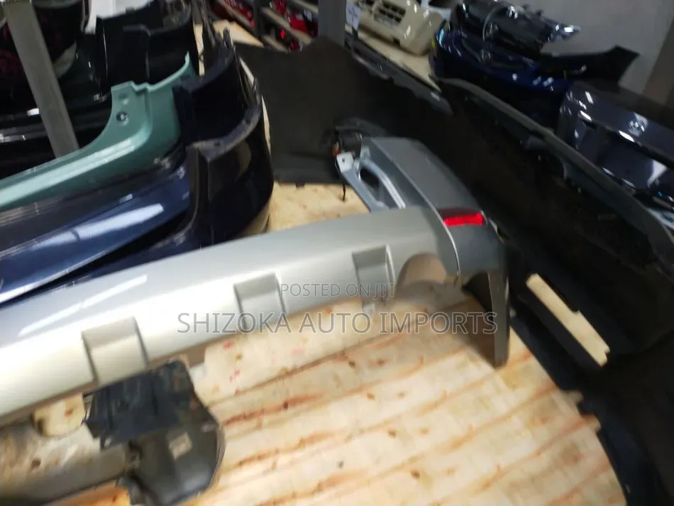 R Bumper Assy Mitsubishi Delica_d:5