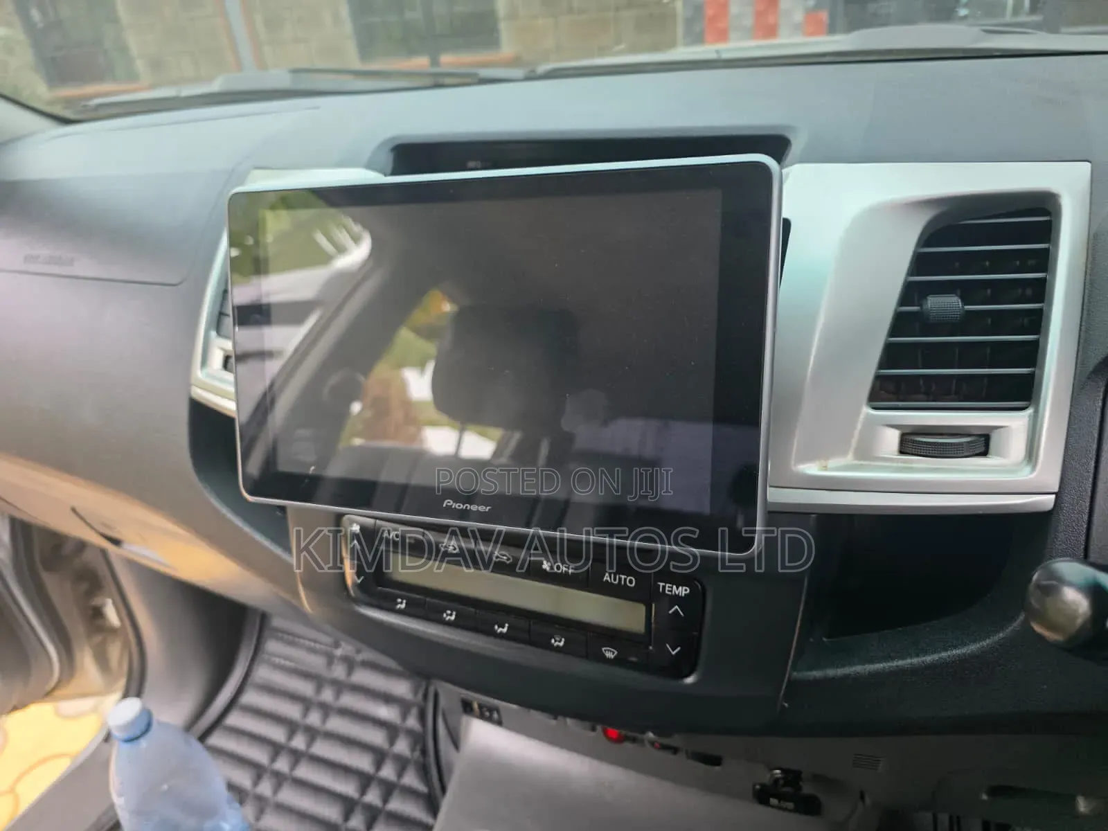 Toyota Hilux 2013 Silver