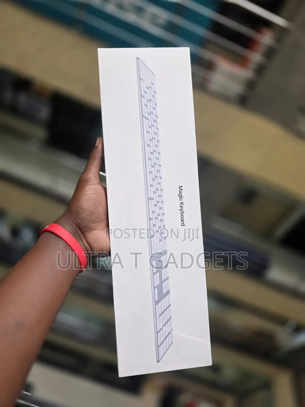 Magic Keyboard Numeric @18000