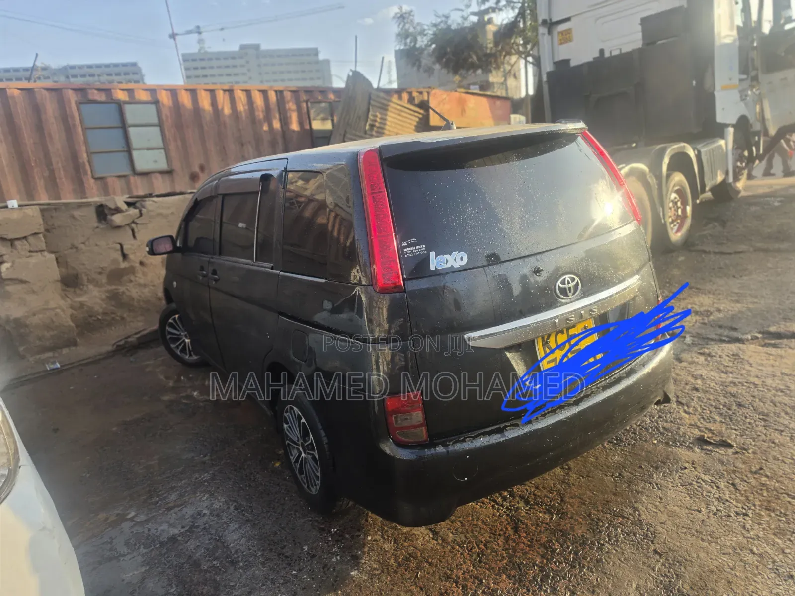 Toyota ISIS 2008 Black