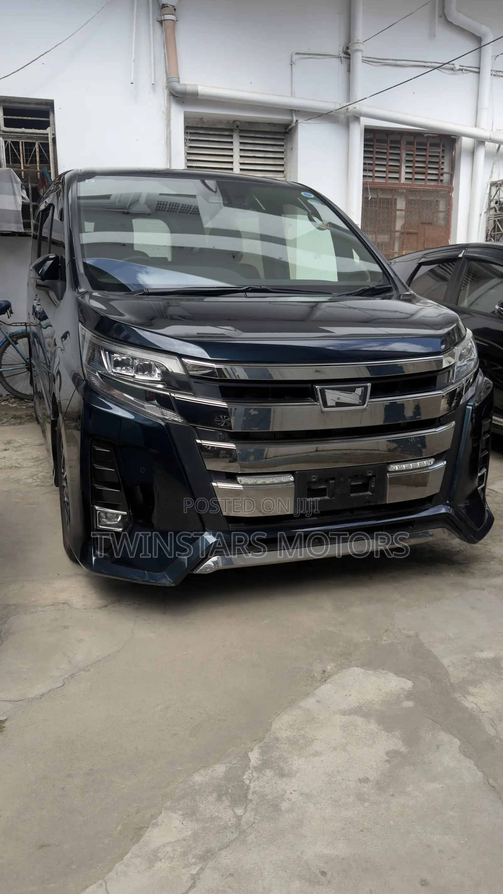 Toyota Noah 2.0 AWD (7 Seater) 2019 Teal