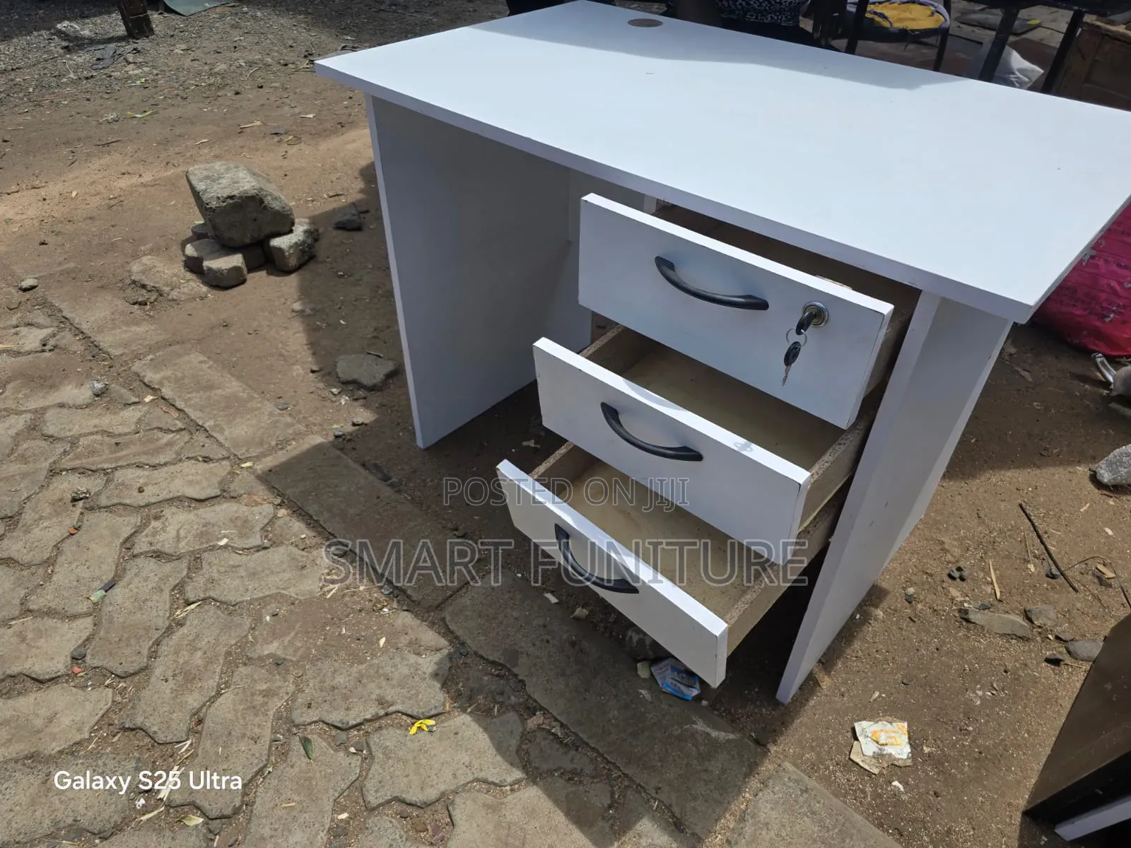 Heavyweight Champion Modern Office Desk