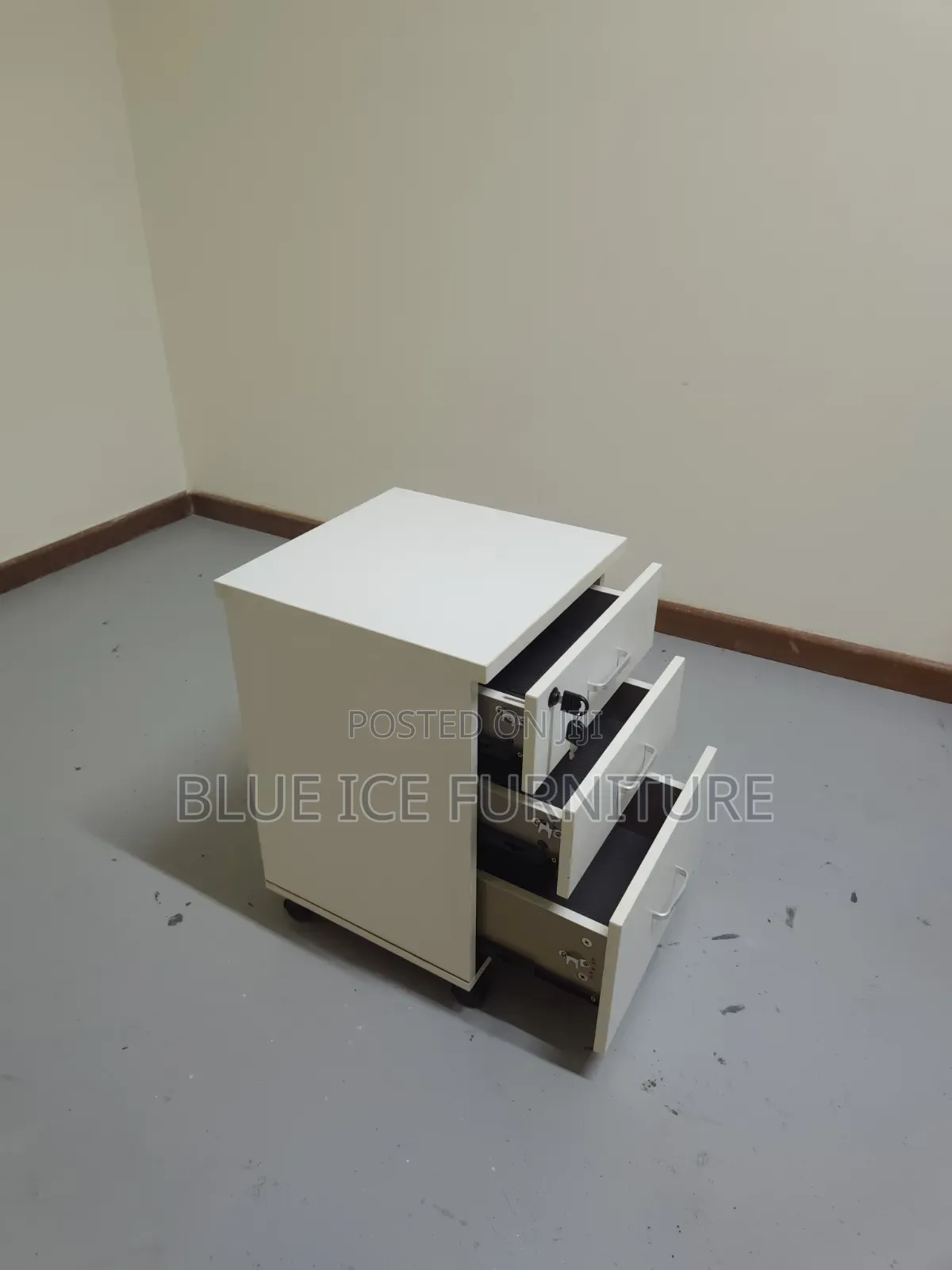 3-Drawer Mobile Office Pedestal Cabinet