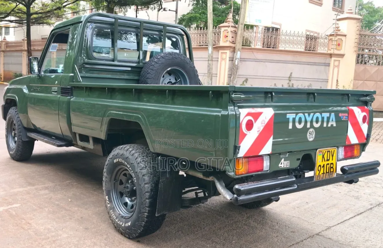 Toyota Land Cruiser 2008 Green