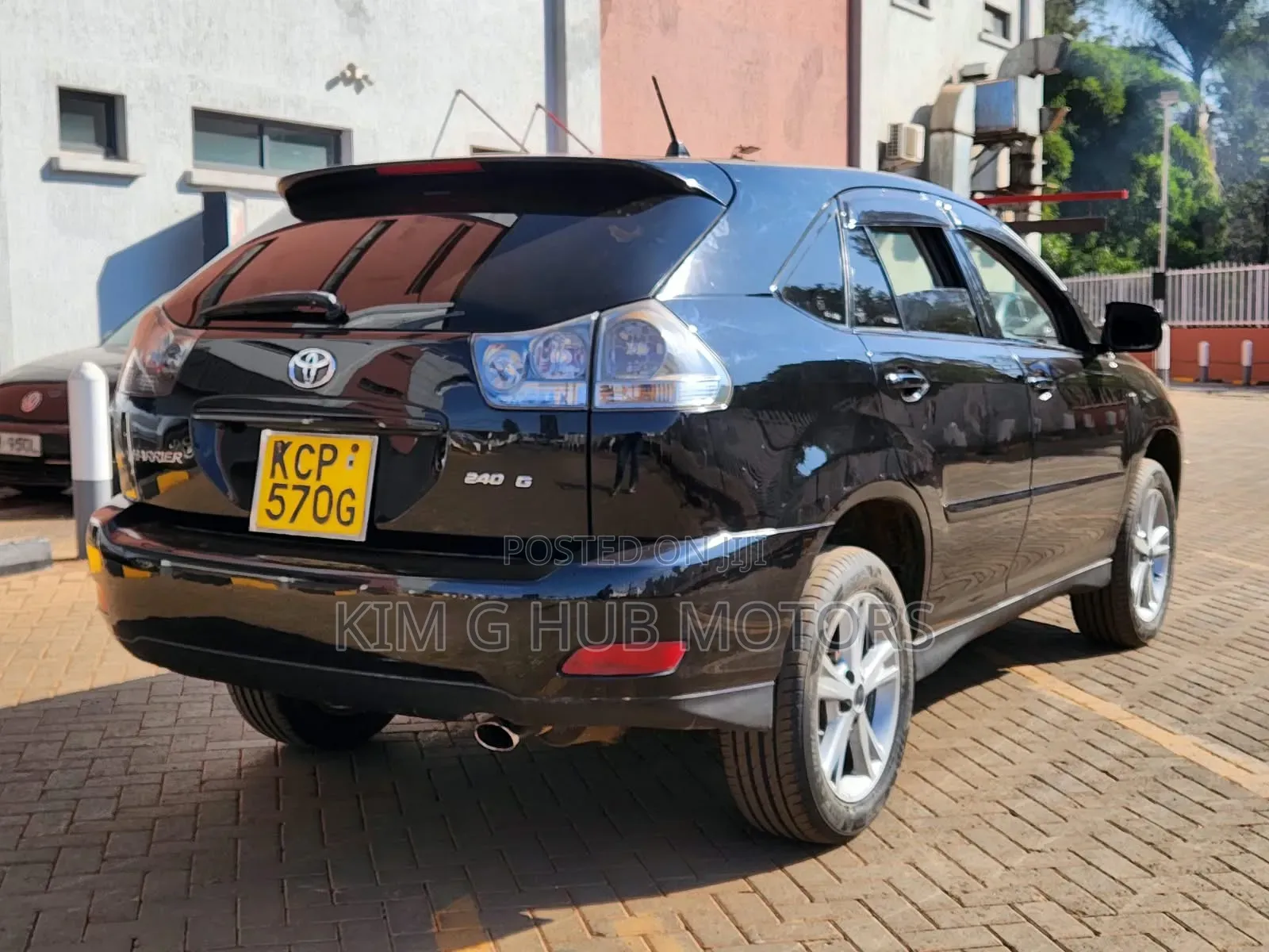 Toyota Harrier 2.4 2010 Black