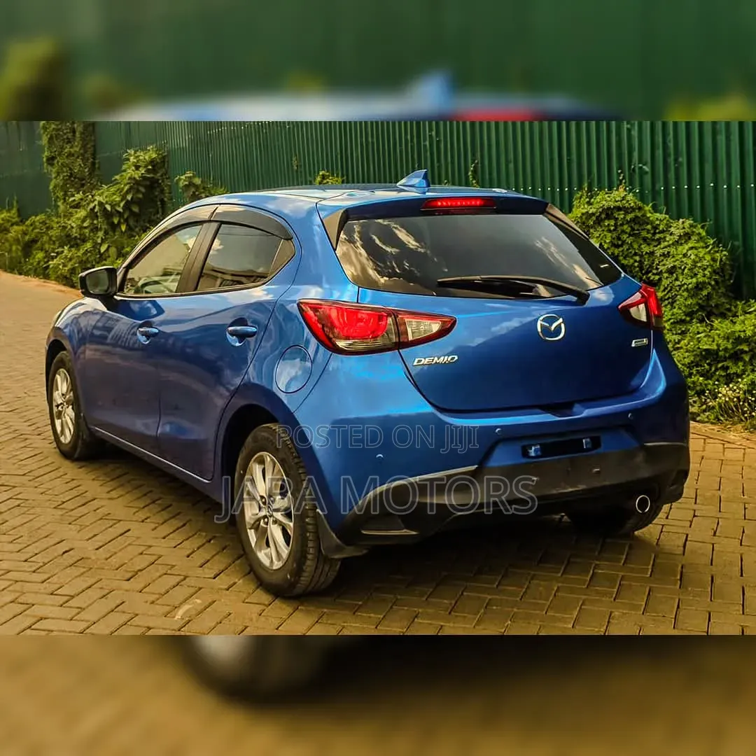 Mazda Demio 2018 Blue