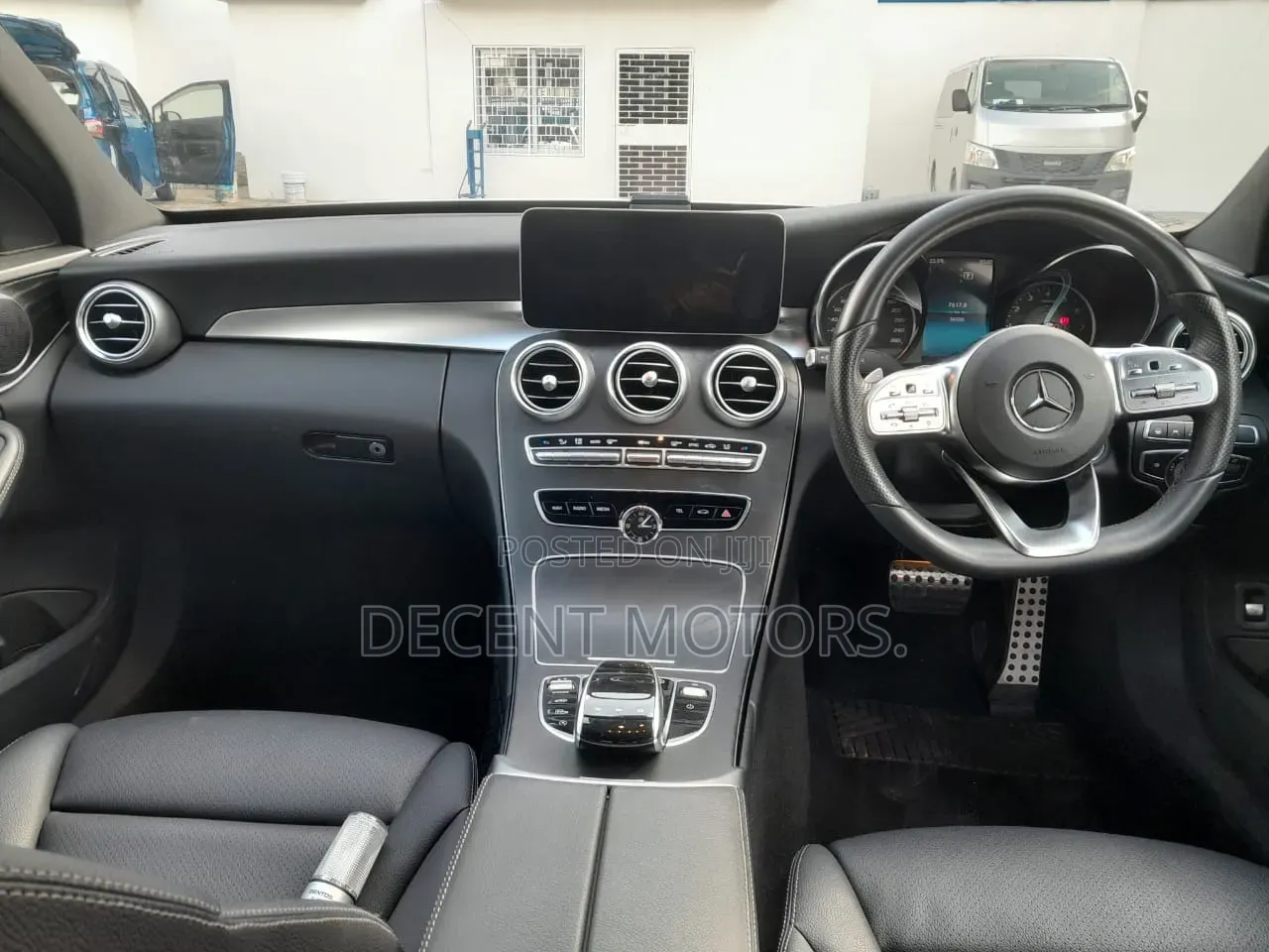Mercedes-Benz C200 2019 White