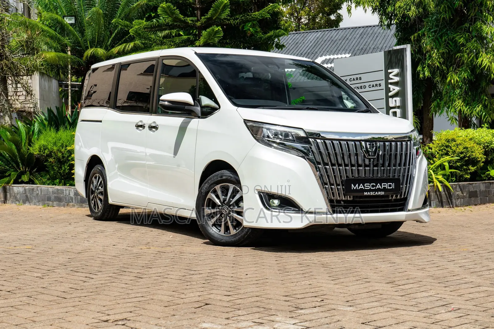 Toyota Esquire 2.0 AWD (7 seater) 2019 White