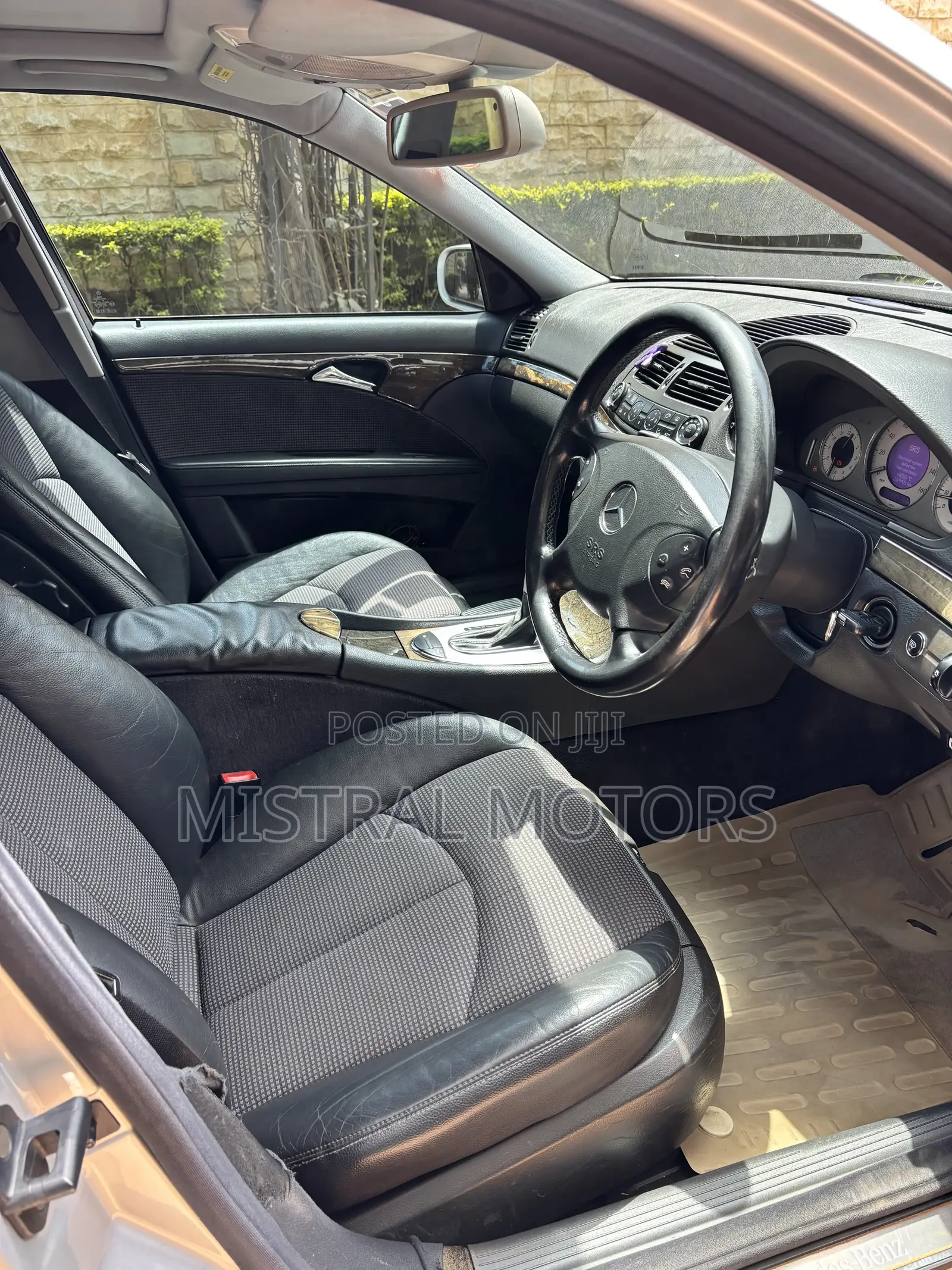 Mercedes-Benz E280 2002 Silver