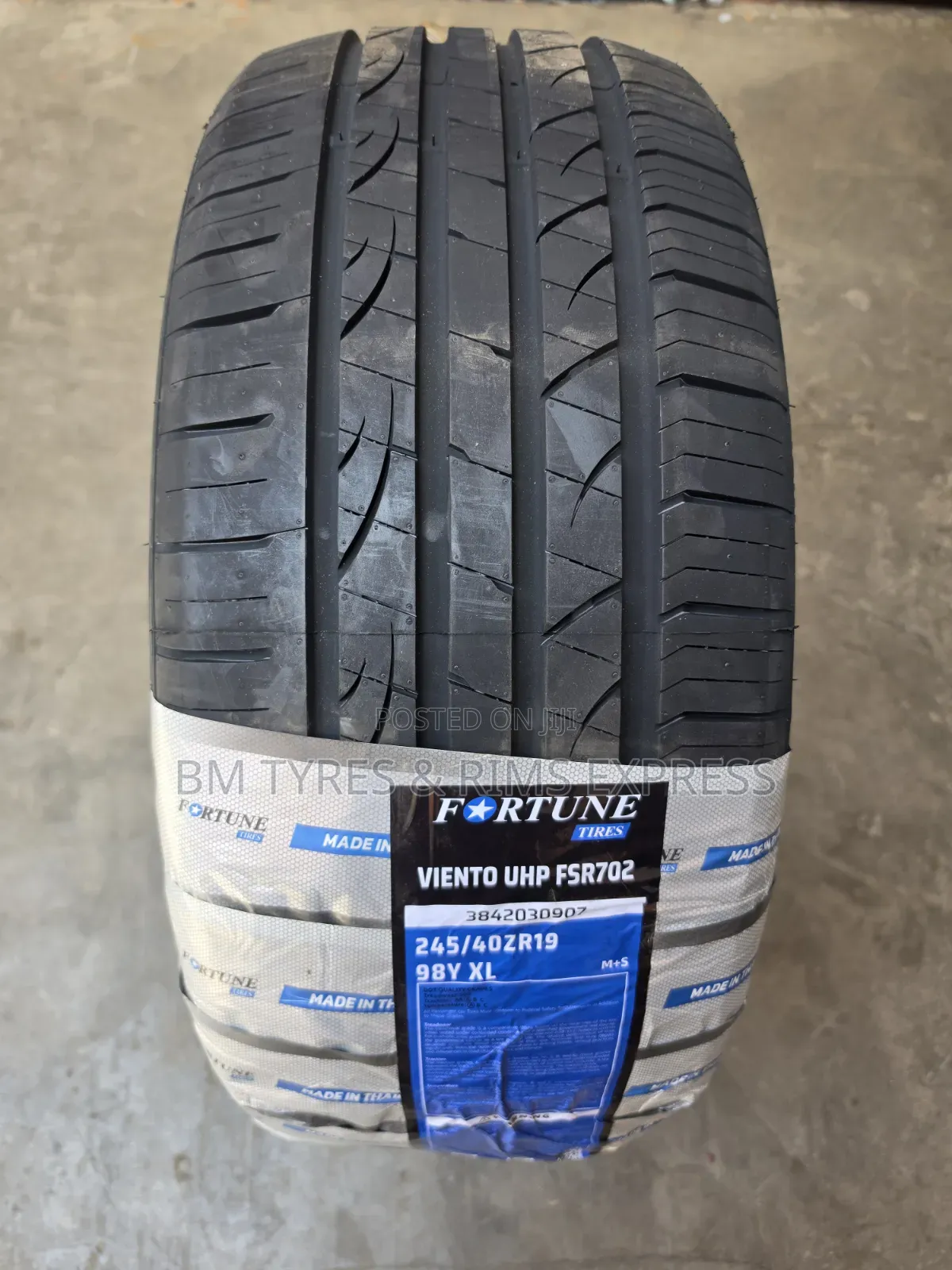 245 /40 R19 FORTUNE TIRES (Thailand)