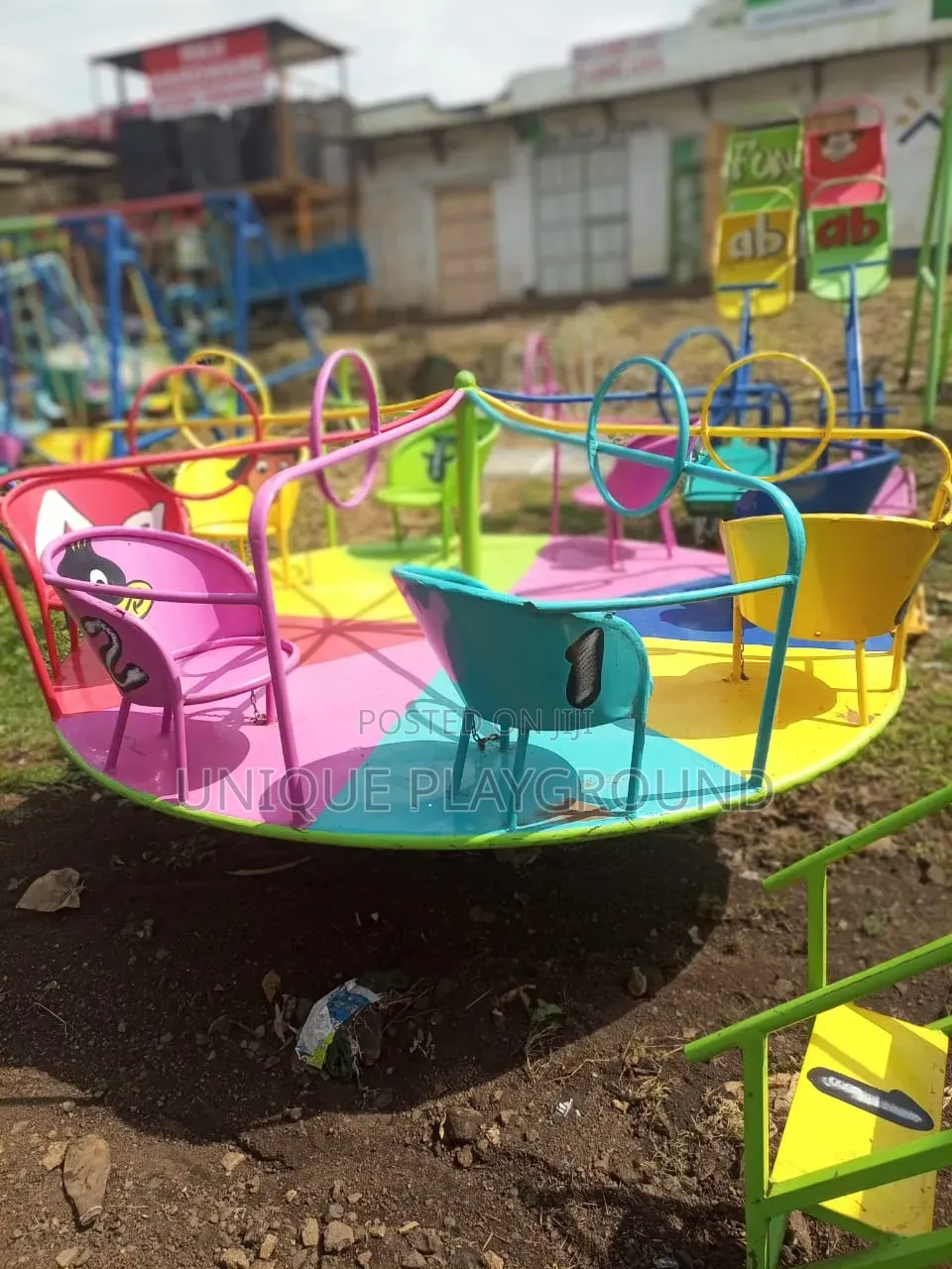 Manual Kids Outdoor Merry Go Round With 8 Seats