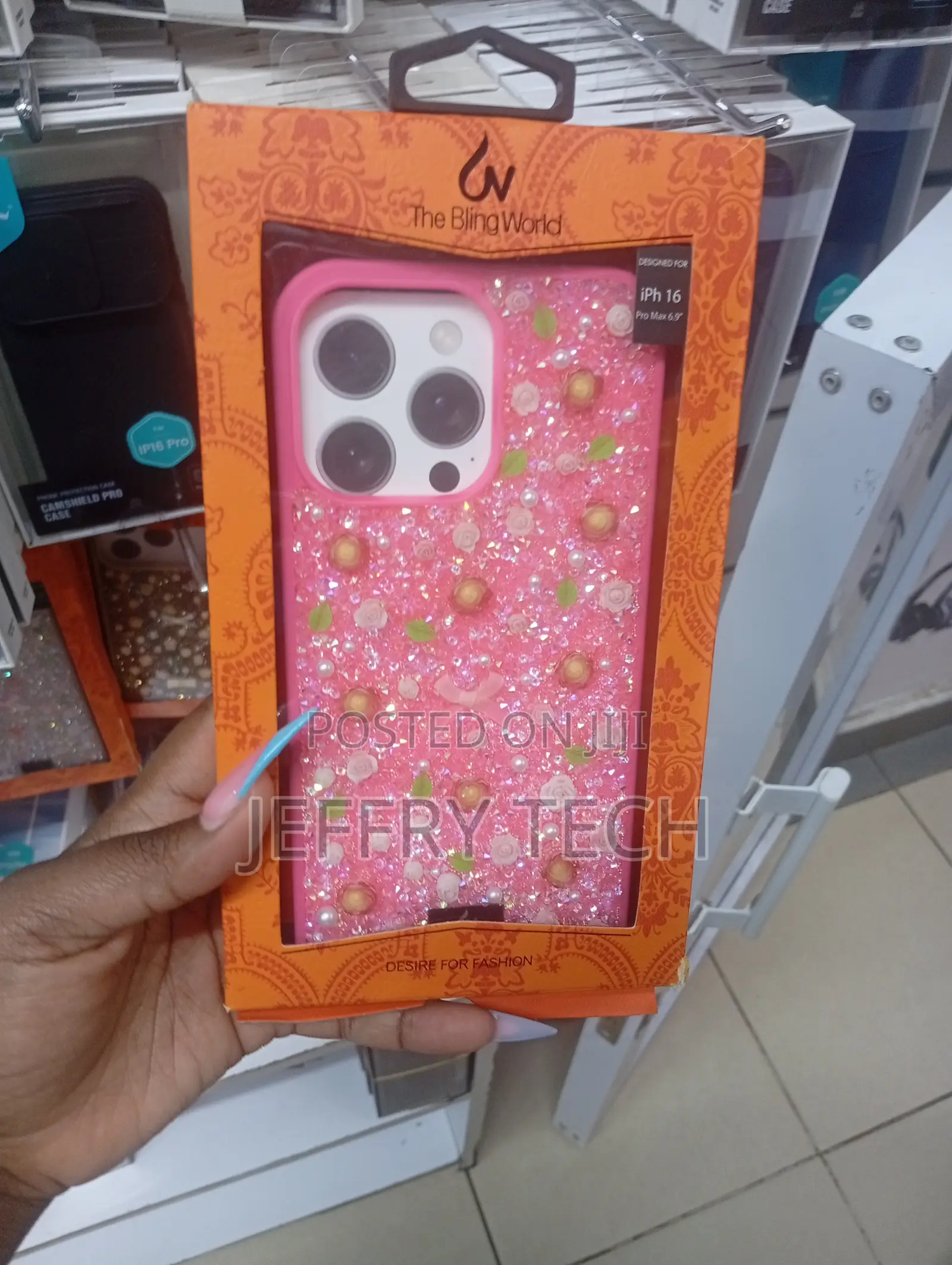 Specific Packaging Is Customized for the iPhone 16 Pro Max